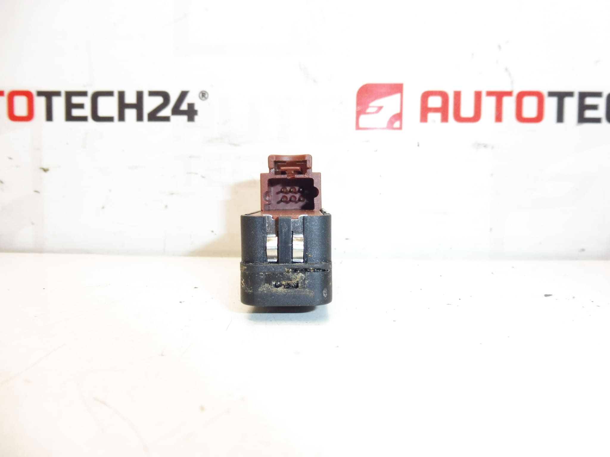 Minneskontroll för säte Citroën Peugeot 6554LE - Bild 2