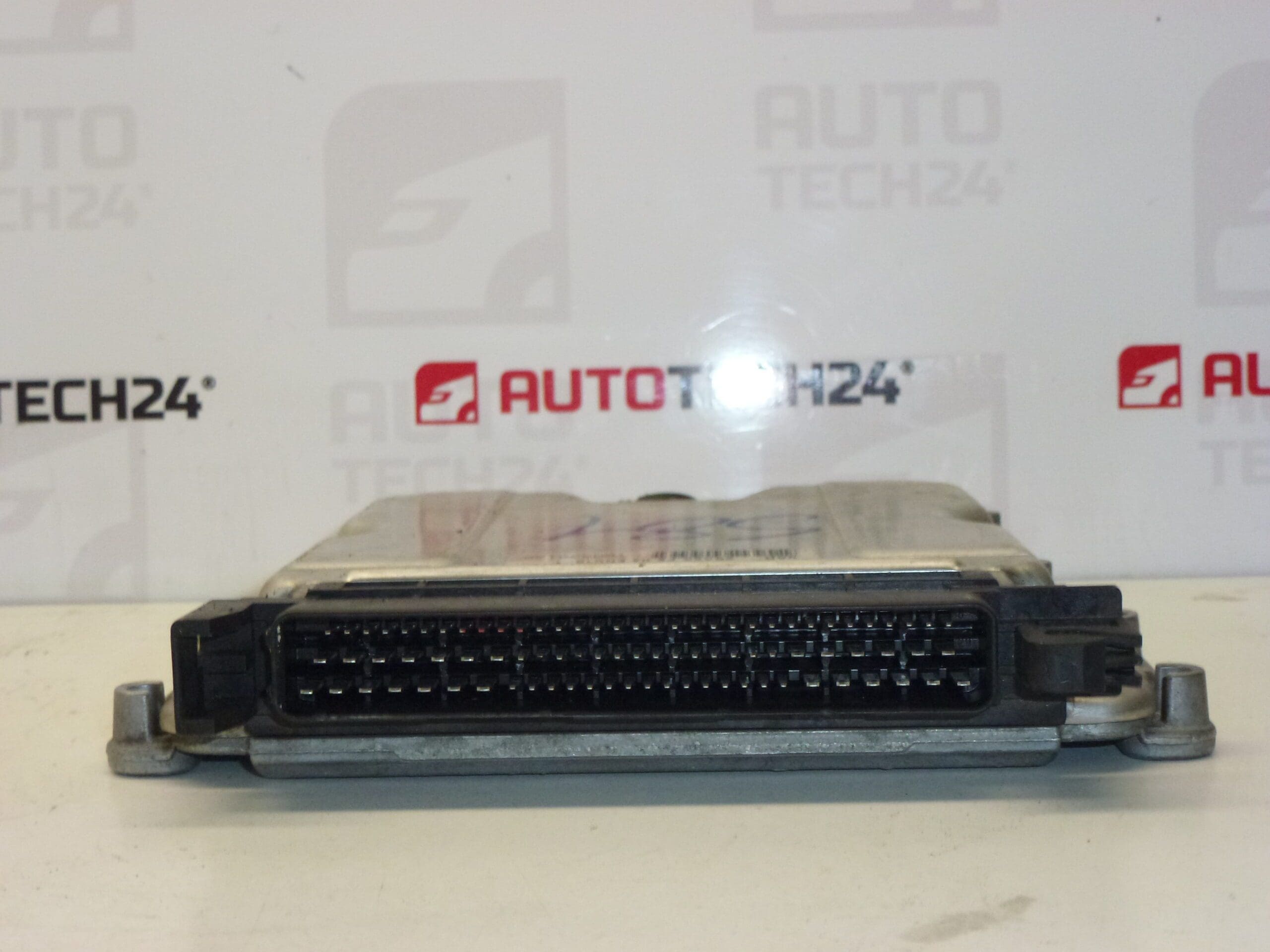 ECU Bosch EDC15C2 0281010252 9635158180 - Bild 2
