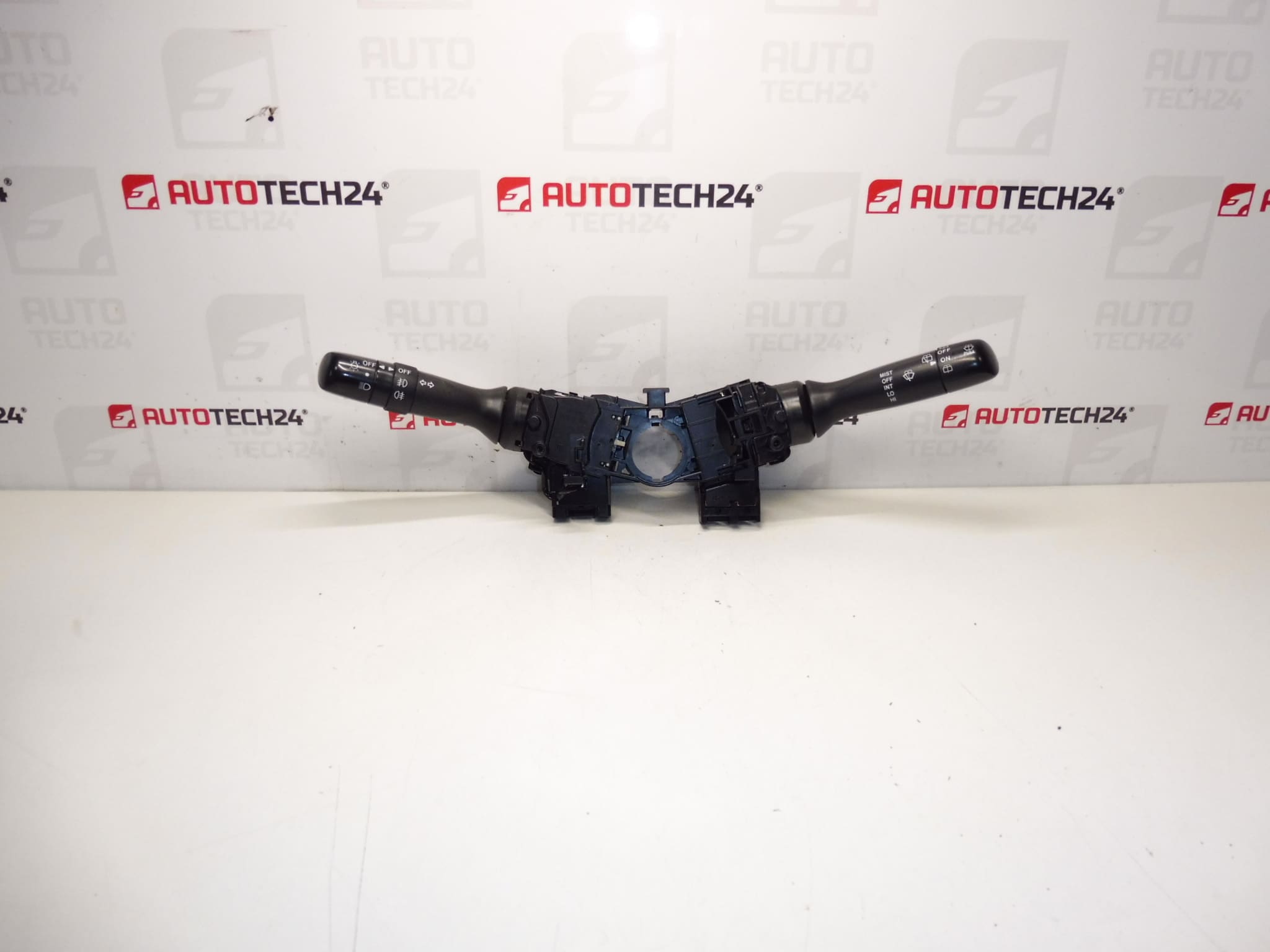 Förare under ratten Citroën C1 Peugeot 107 6239SA B000612880