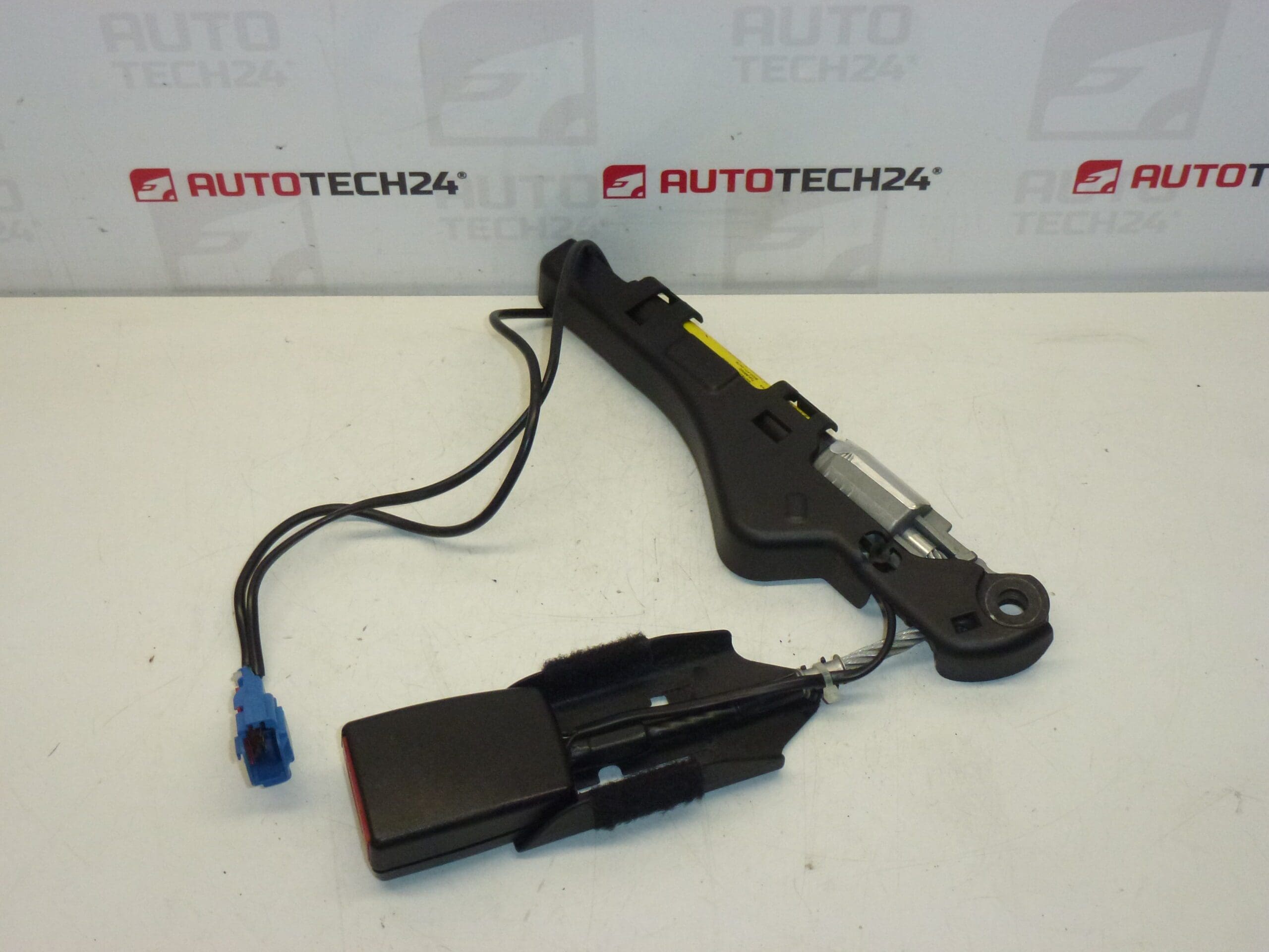 Vänster främre pyrospännare Citroën C2 C3 9640676877 8973TH