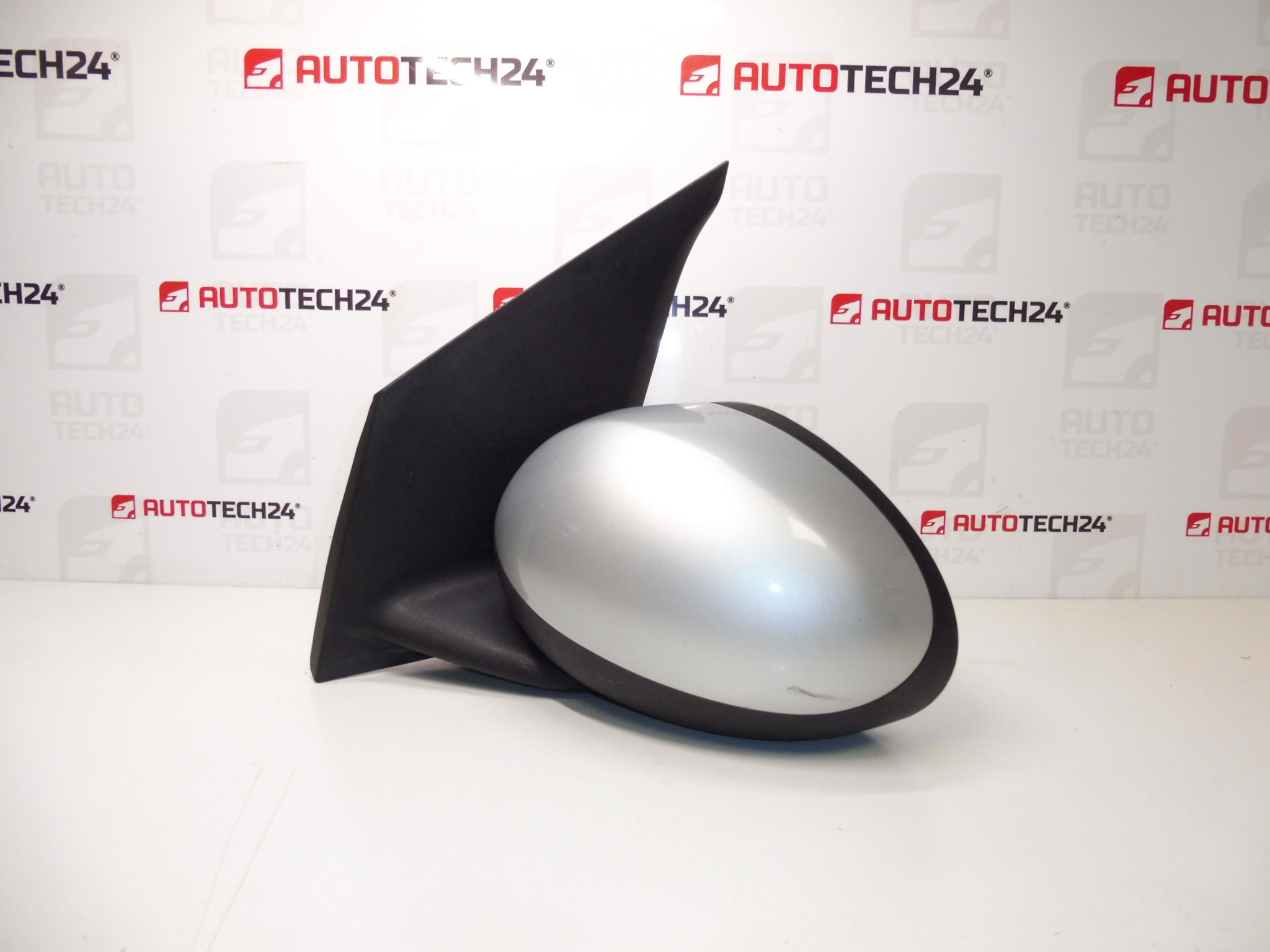 Spegel vänster silver KTB Citroën C1 Peugeot 107 87940-0H010 8149YE