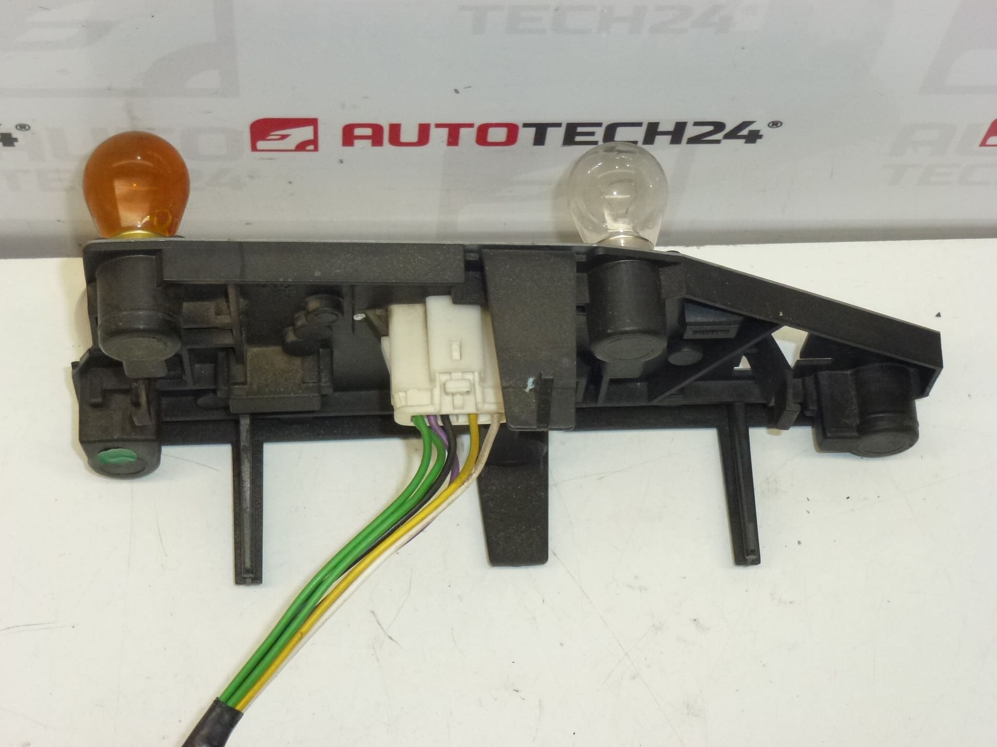 Fäste Bak Höger Lampa Peugeot 406 4 Dörrar 9630364777 6351L5 - Bild 2