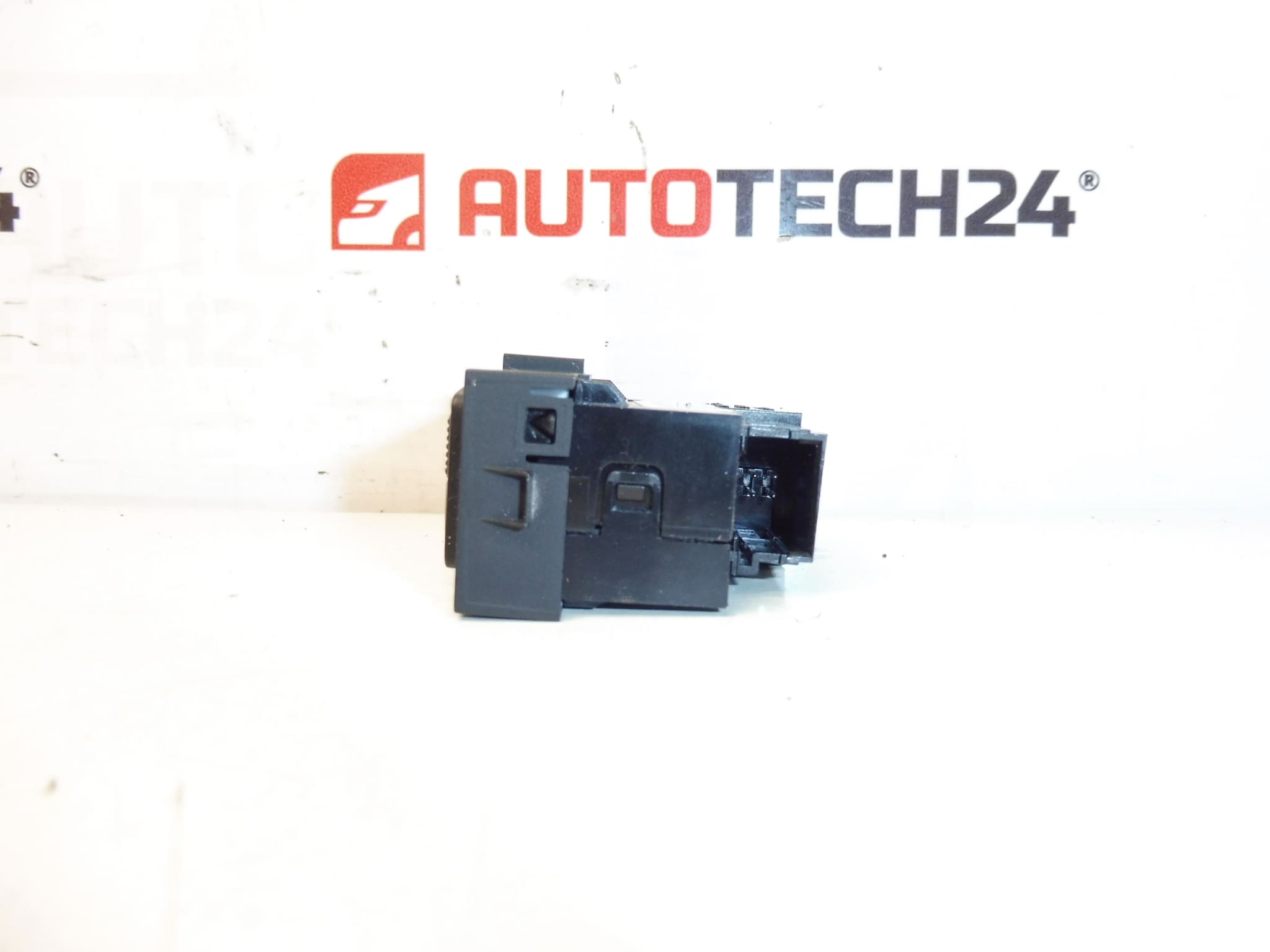 Sätets Värmekontroll för Citroën PSA DS 98019840ZD - Bild 2