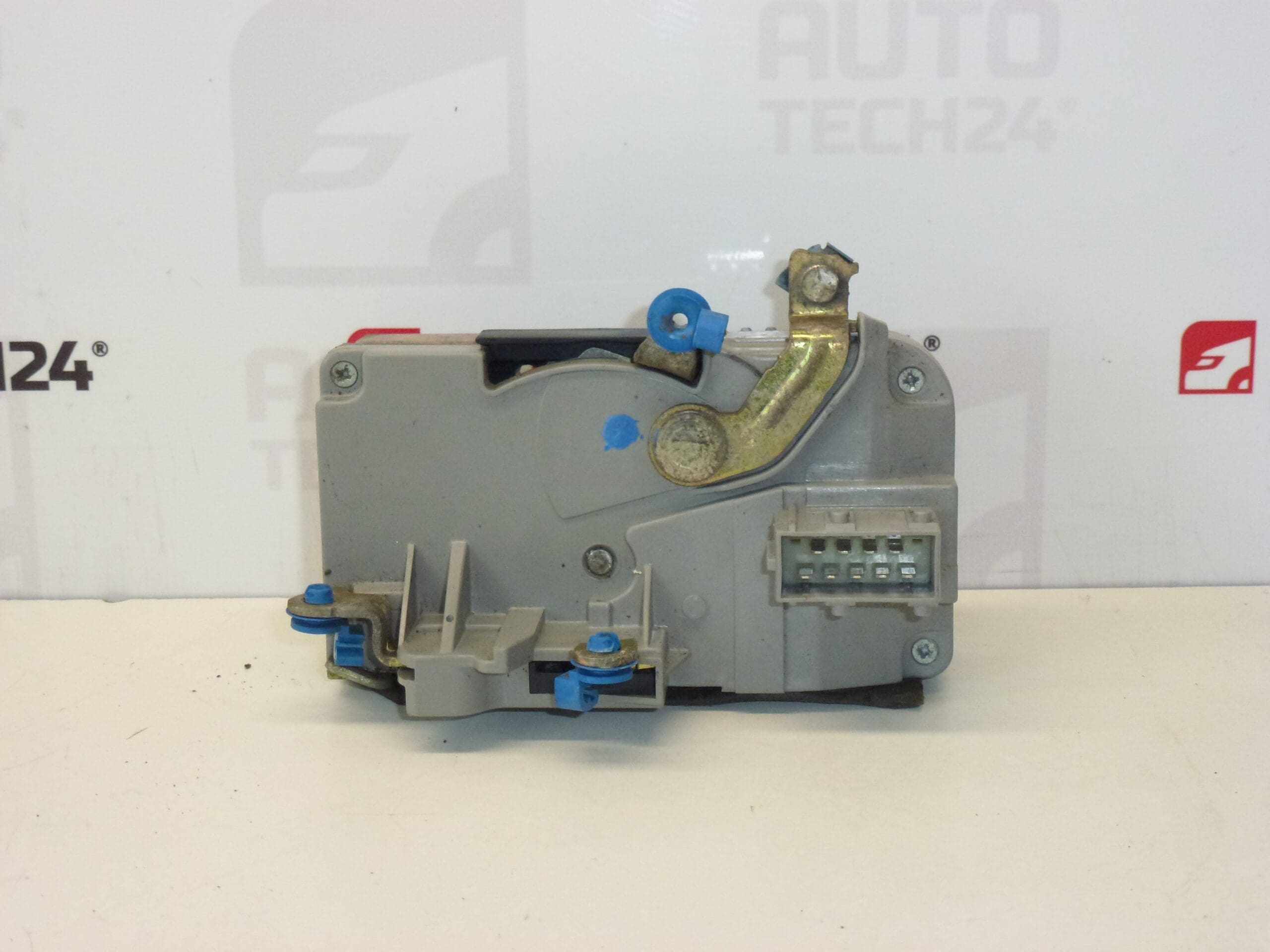 Höger framdörrlås Citroën Peugeot 9136J6 II