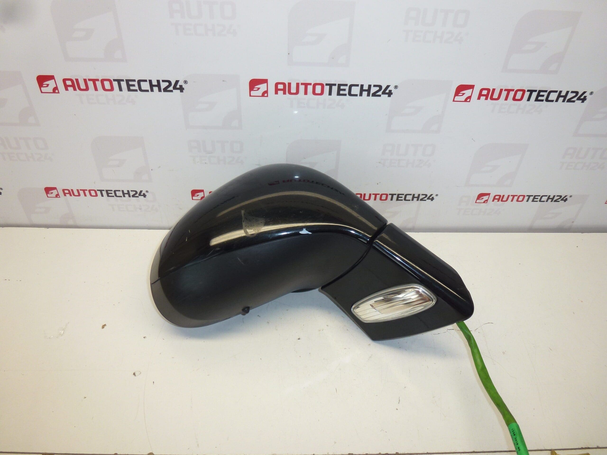 Höger spegel Peugeot 308 KTVD 8153NC