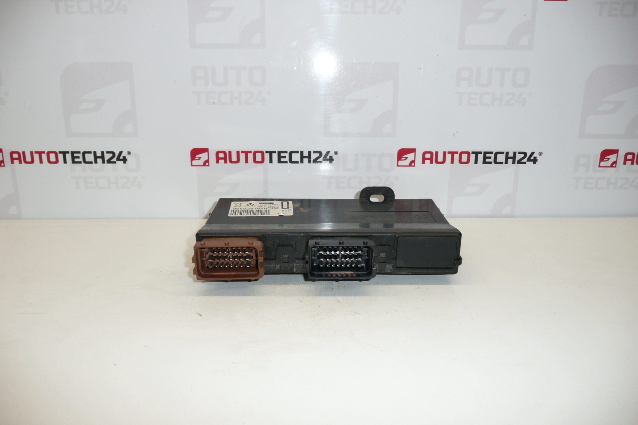 Minnesenhet säte Citroën Peugeot 9650281980