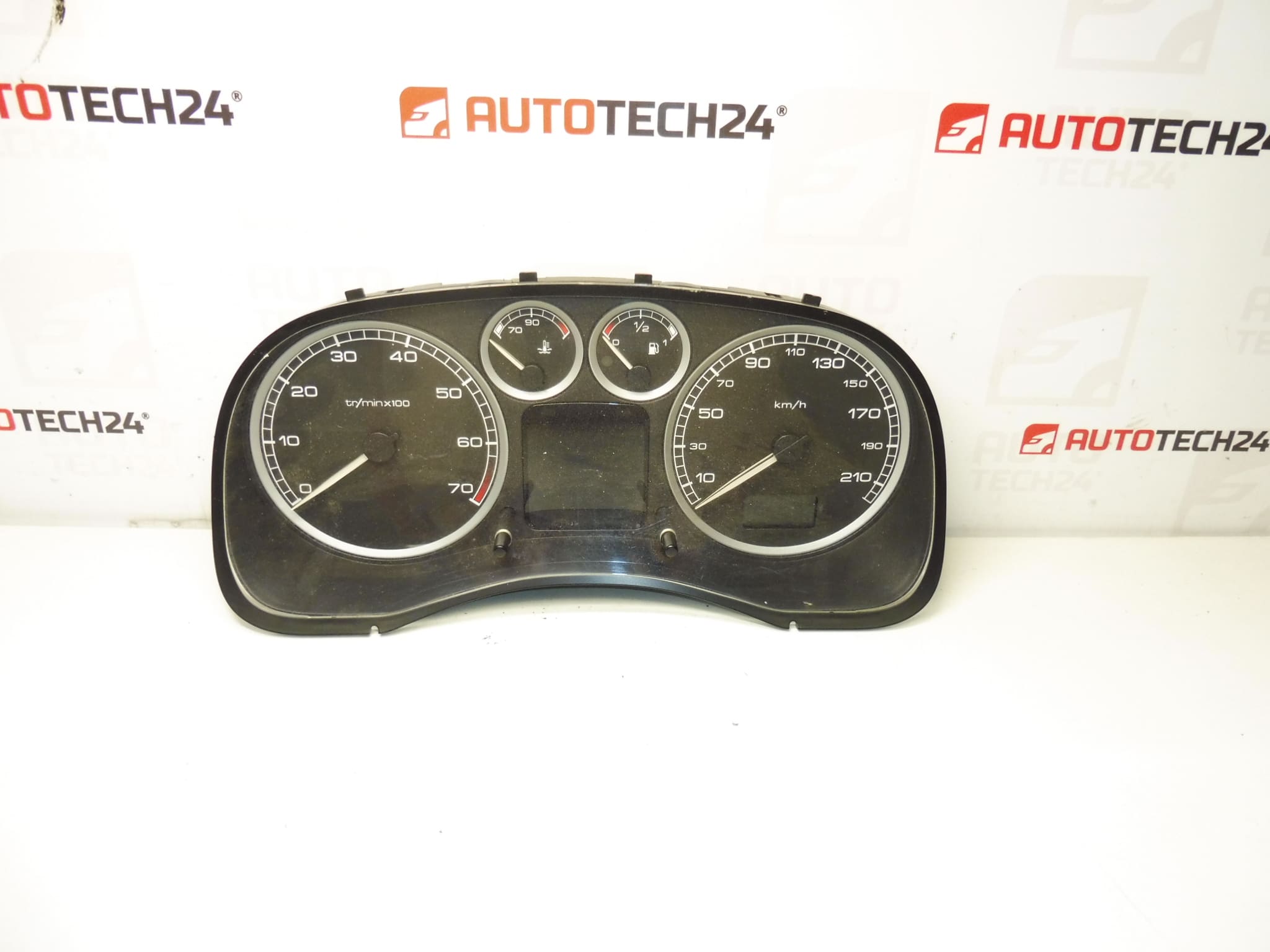 Peugeot 307 TACHOMETER MILAGE 198 000 km 9636708280 6103F7