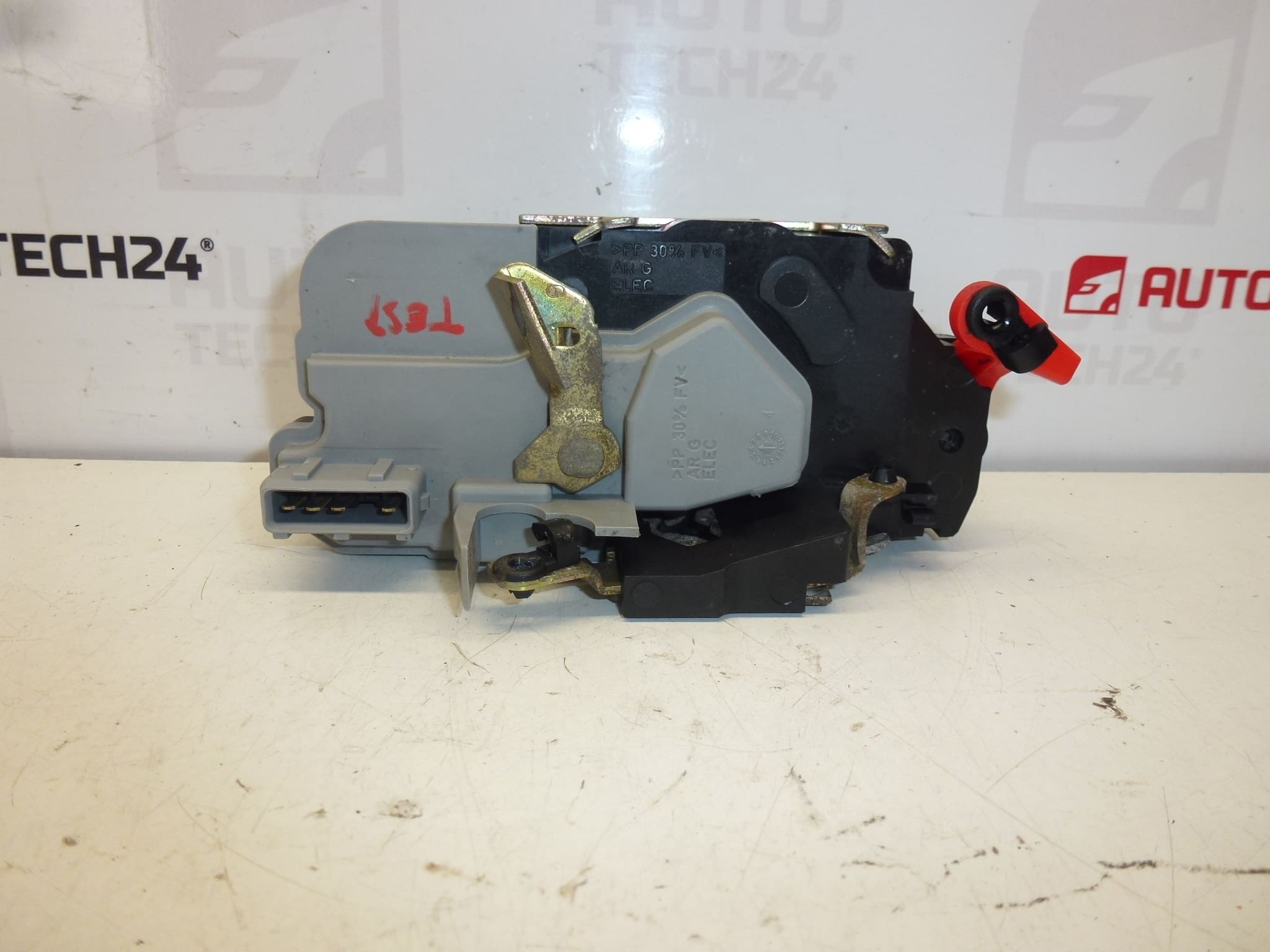 Vänster bakdörrlås Citroën Xsara 913769 II