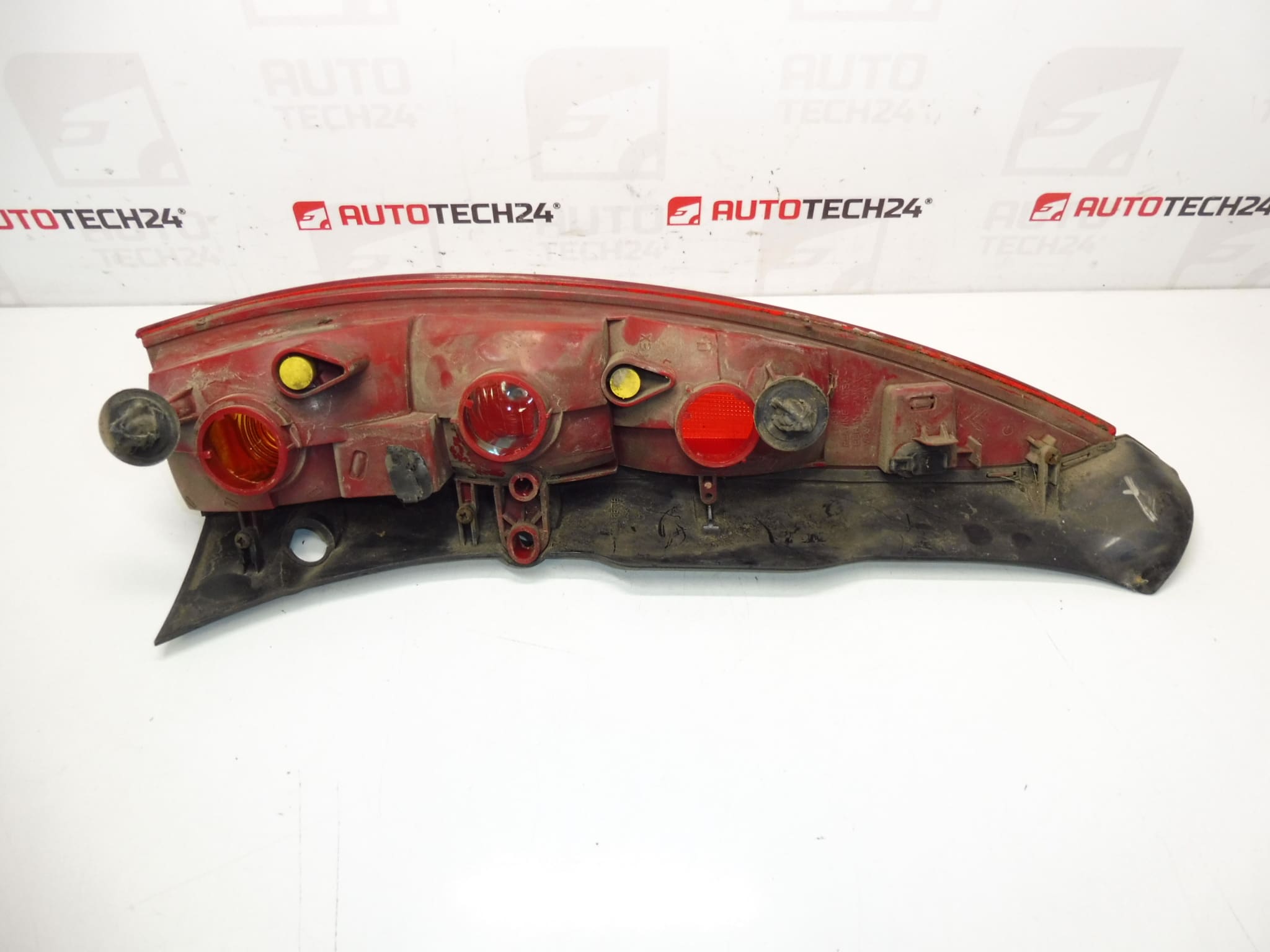 Vänster Bakre Undre Lampa Citroën C5 I och II Kombi 9637356580 6350P7 - Bild 2
