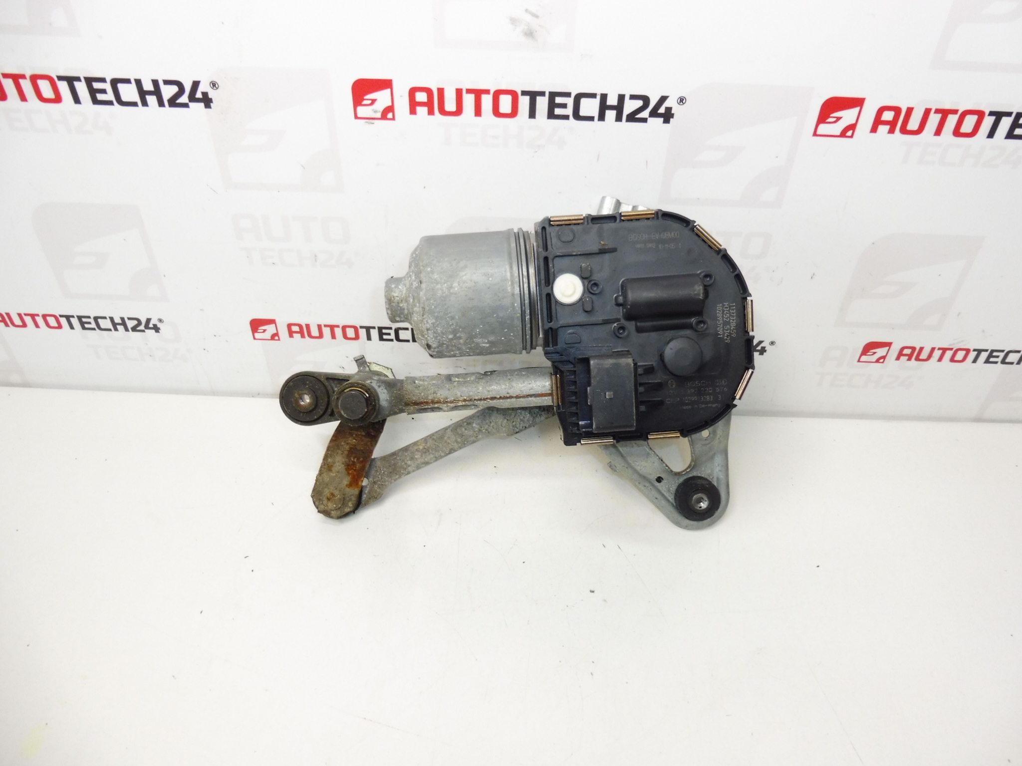 Vänster torkarmotor Peugeot 5008 9671062180 6405PZ