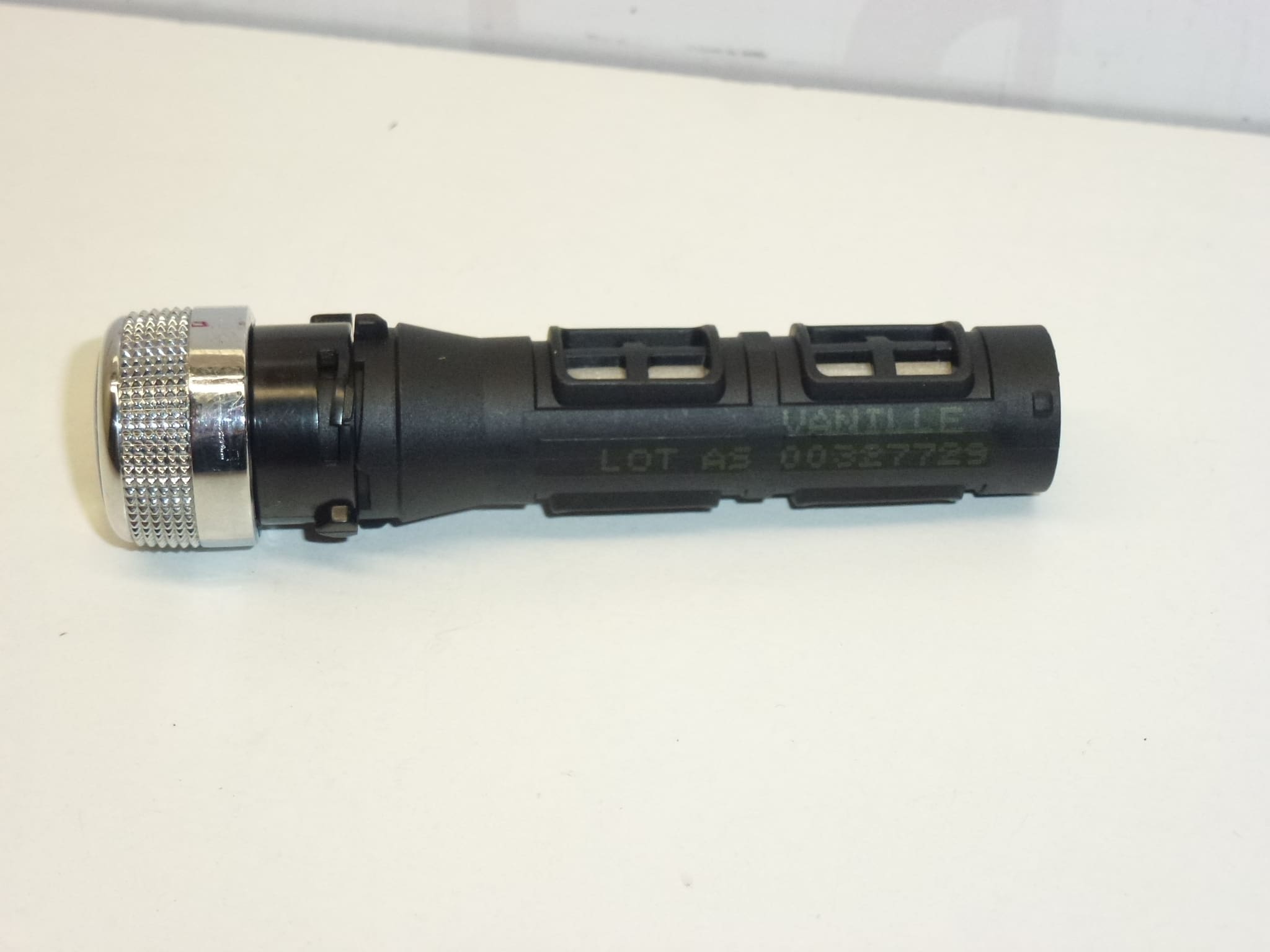 Doftknapp Citroën C4 Picasso 824435 8244E5 - Bild 2