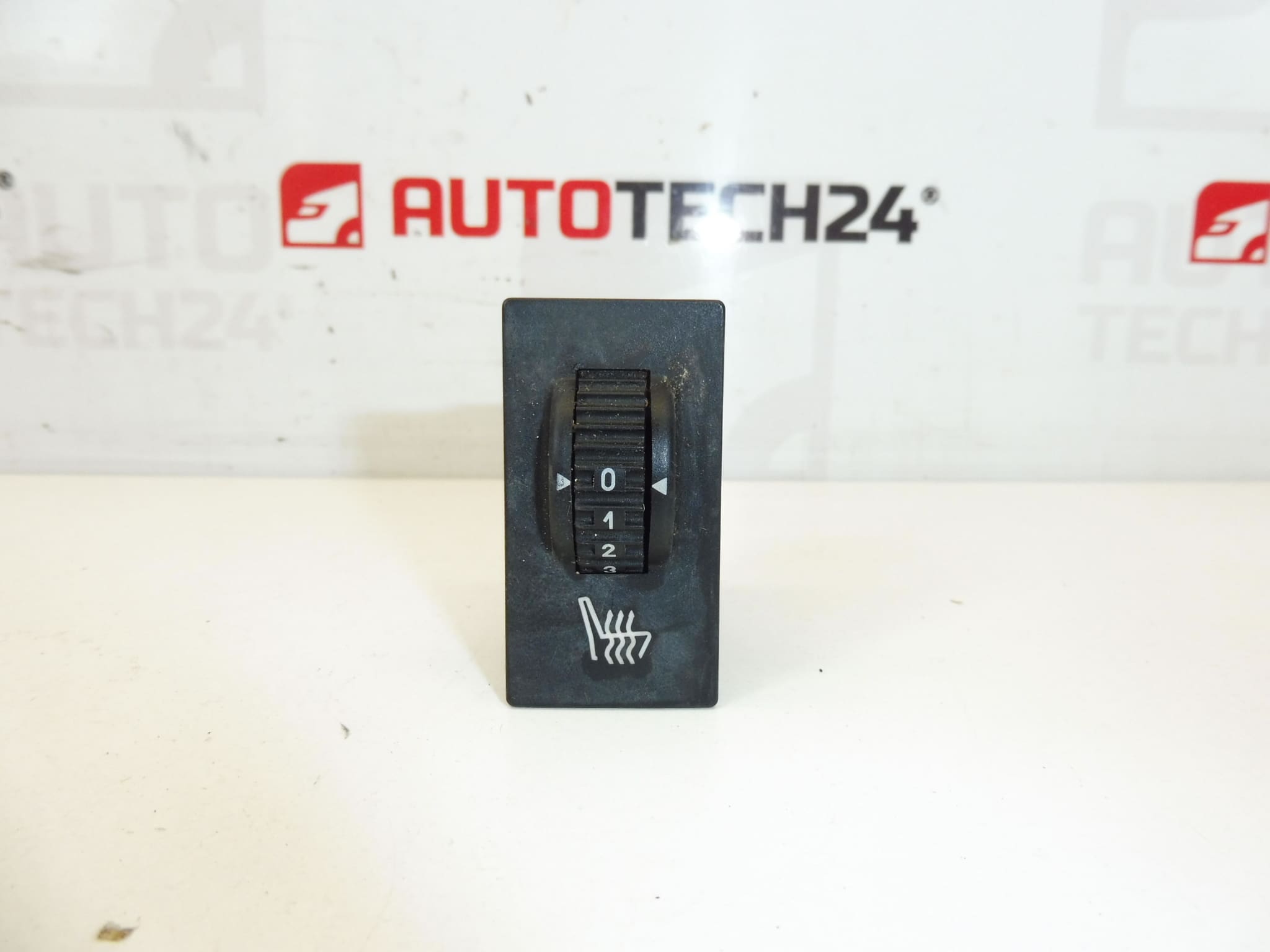 Sätesvärmekontroll Citroën Peugeot 96361588XT 8906HQ