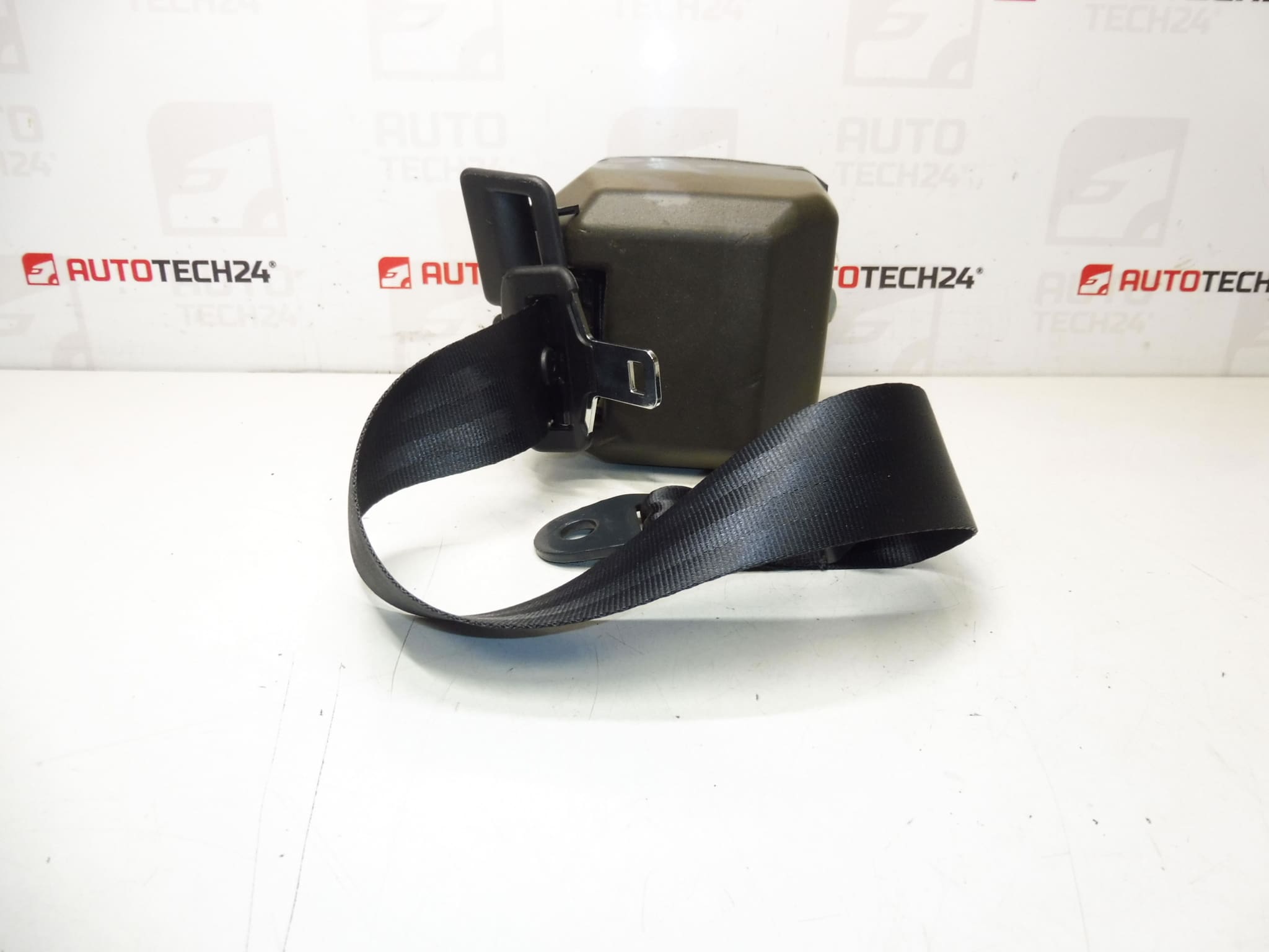 Bakre bältet Peugeot 407 96463299xx 8974HJ