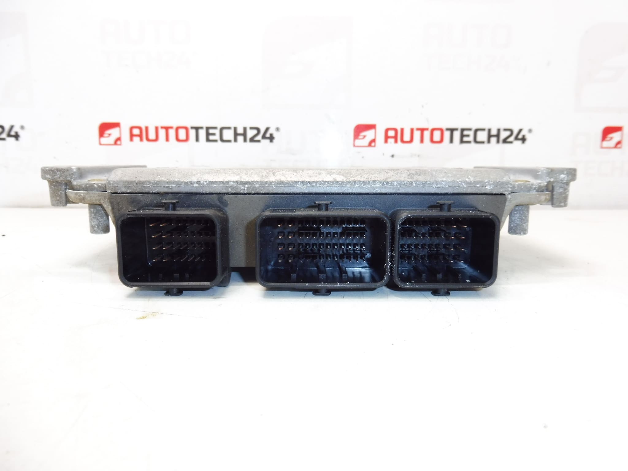 ECU Bosch EDC15C2 0281010779 9644606180 - Bild 2