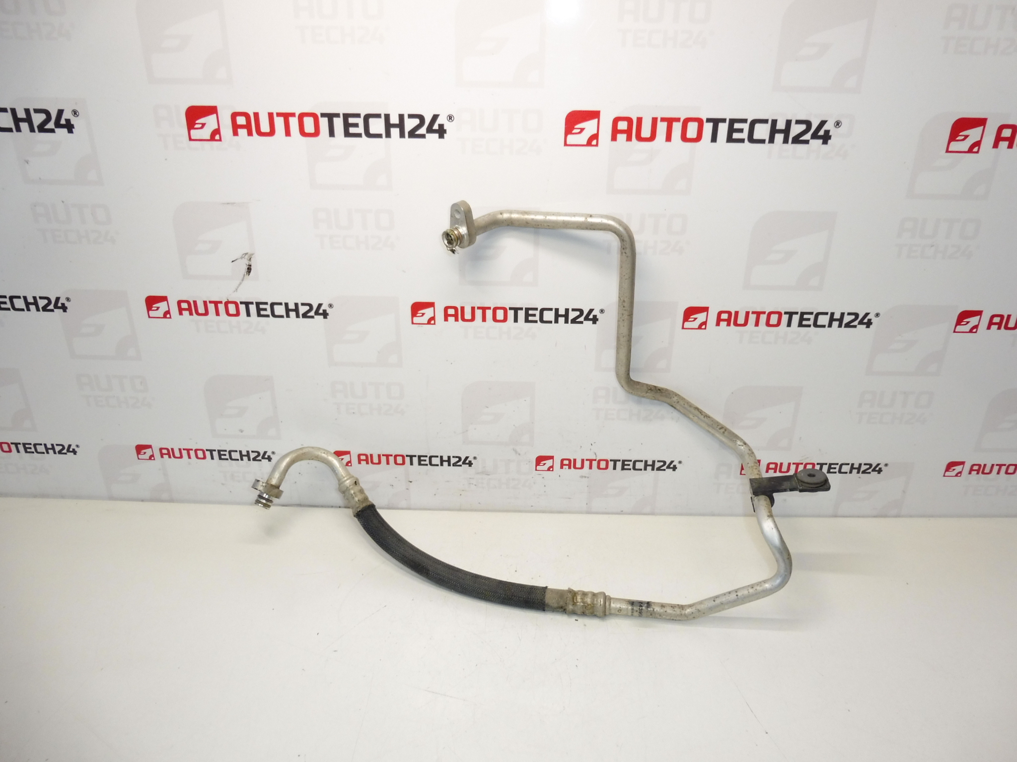 Klimatrör Citroën C-ELYSEE Peugeot 301 9674395080