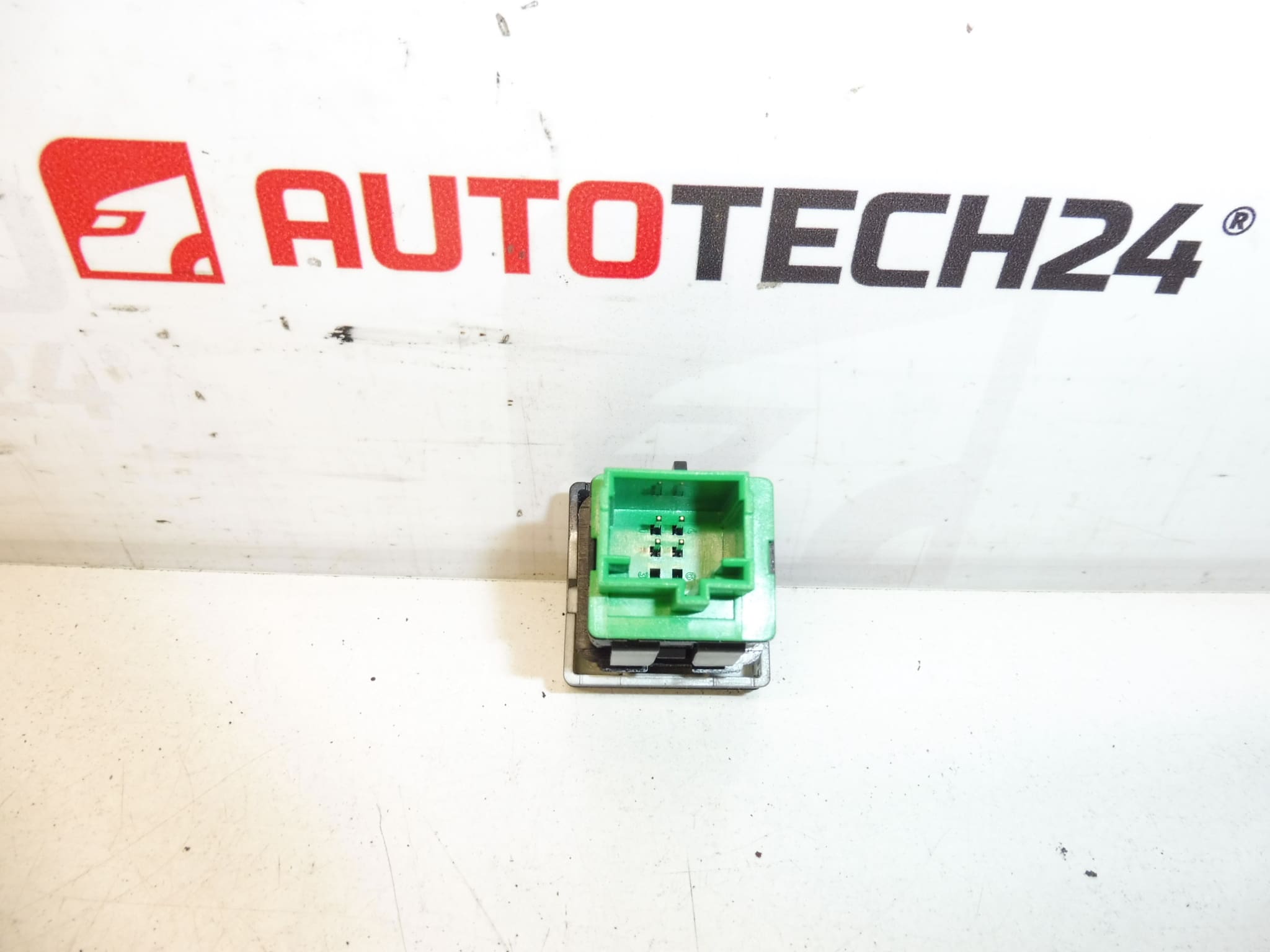 Central Lock Switch Citroën Peugeot 96582880XT 6490E1 - Bild 2