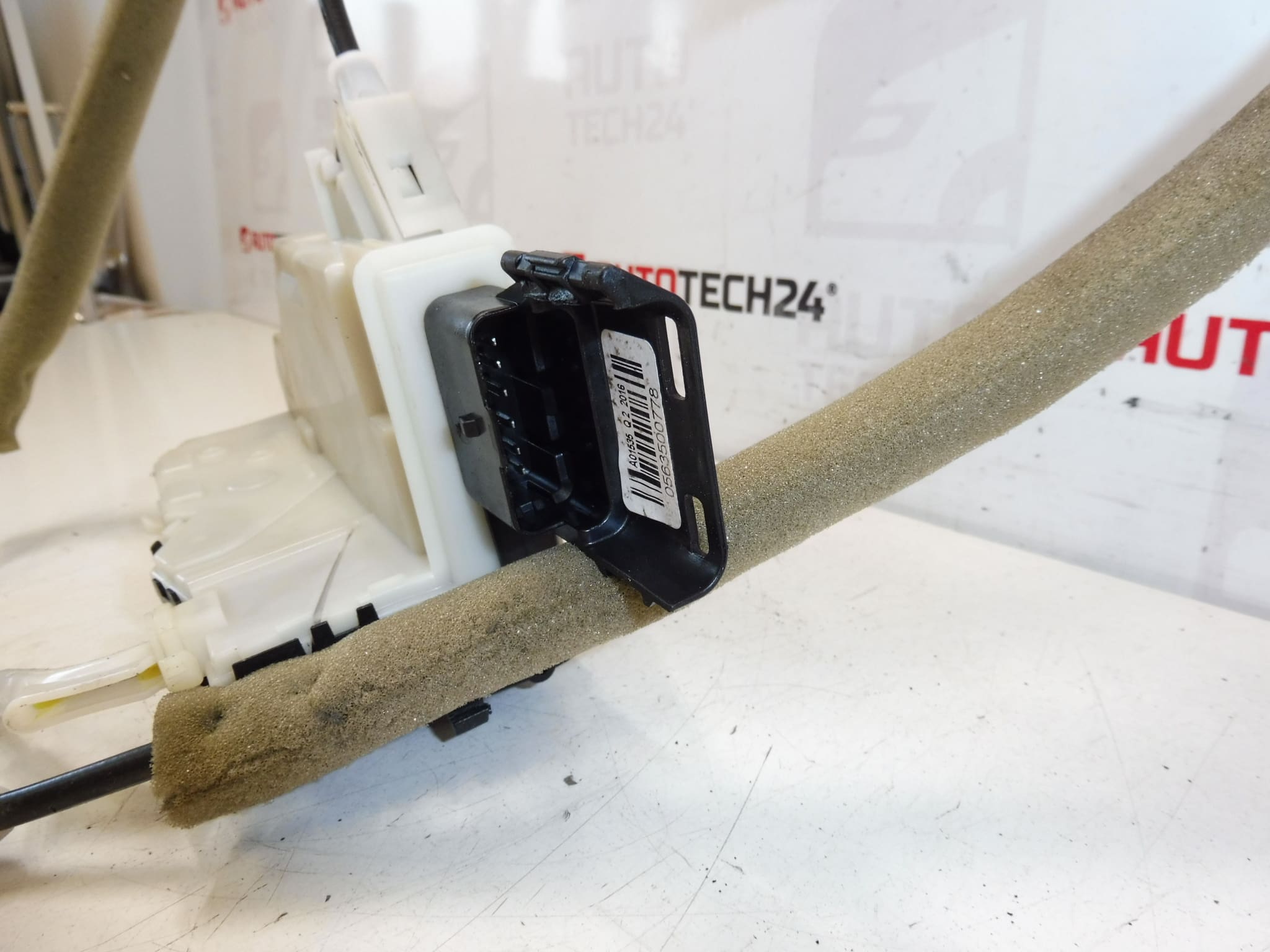 Citroën Berlingo III PSA 828414 9137N8 Bakdörr - Bild 2