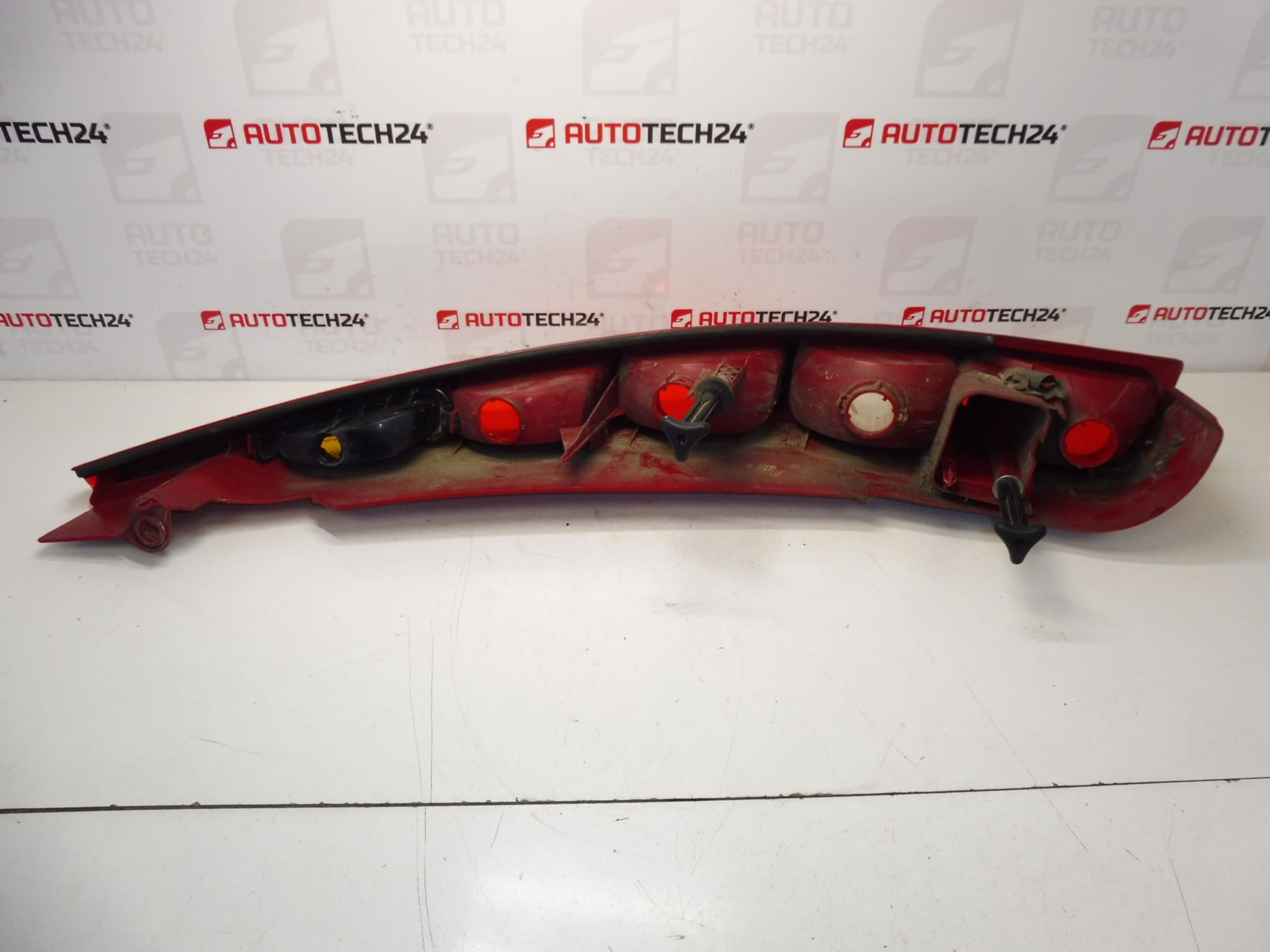 Vänster bakre lampljus Citroën C8 6350CZ - Bild 2