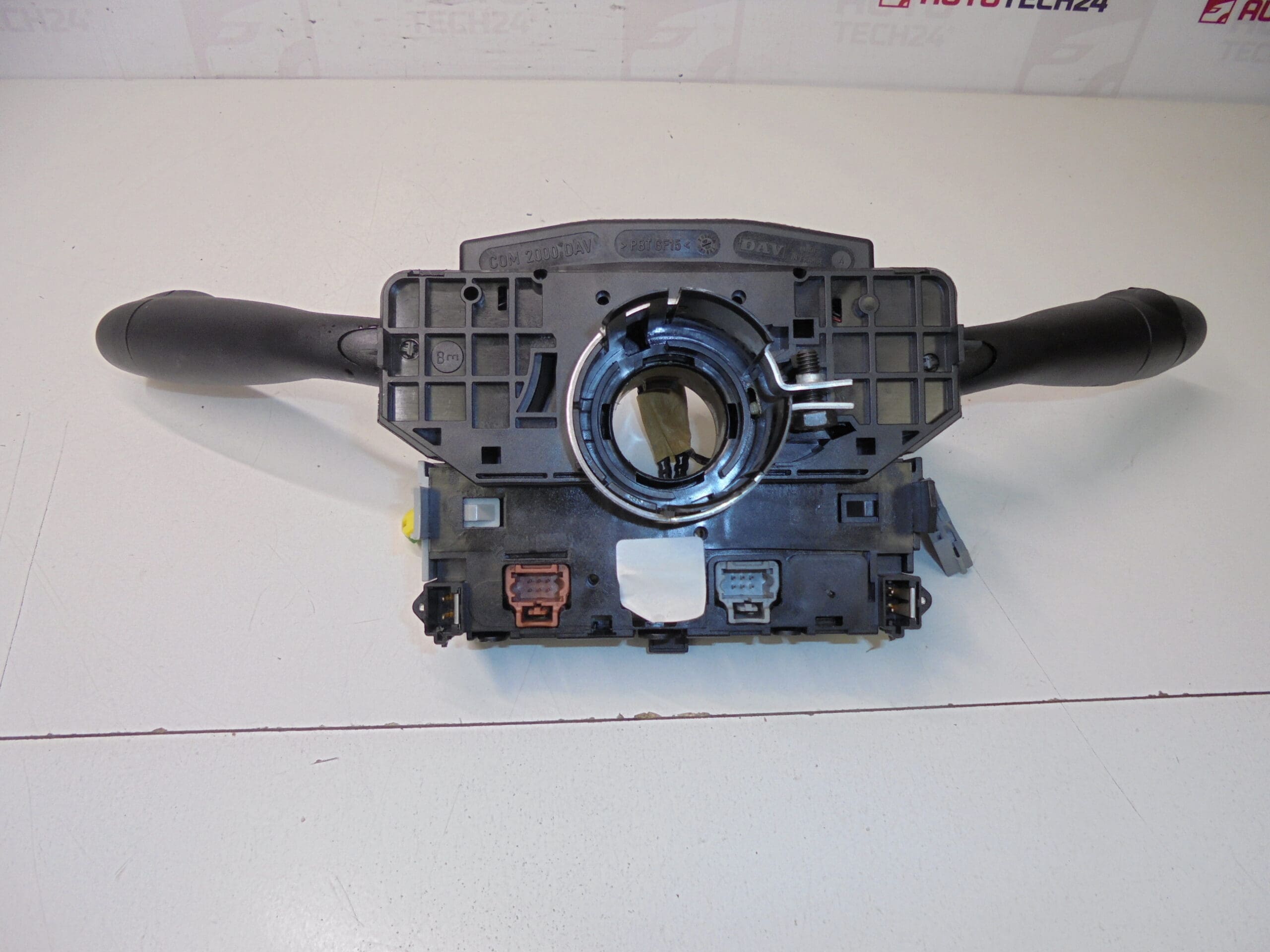 Förare Citroën Peugeot 96605679XT 6239Q1