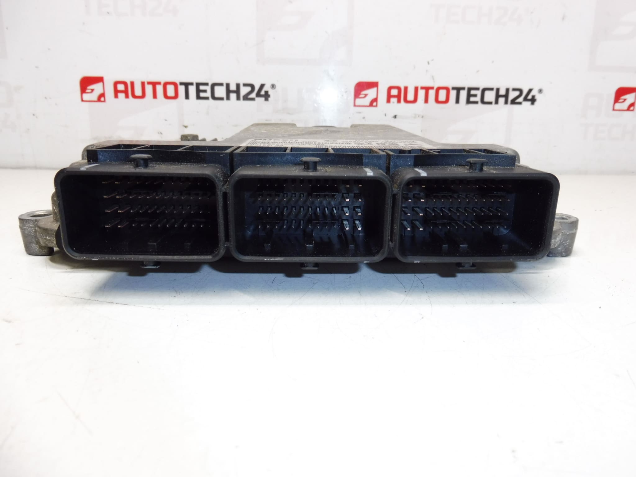 Bosch EDC16CP39 9665465280 0281013666 1943F2 - Bild 2