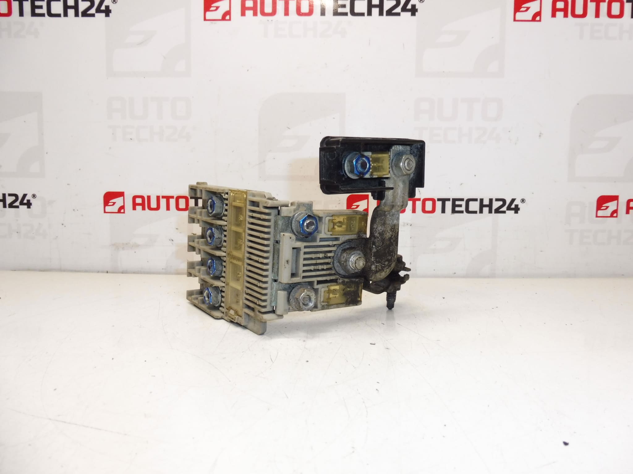 C-Crosser Peugeot 4007 6500FC säkringsmodul