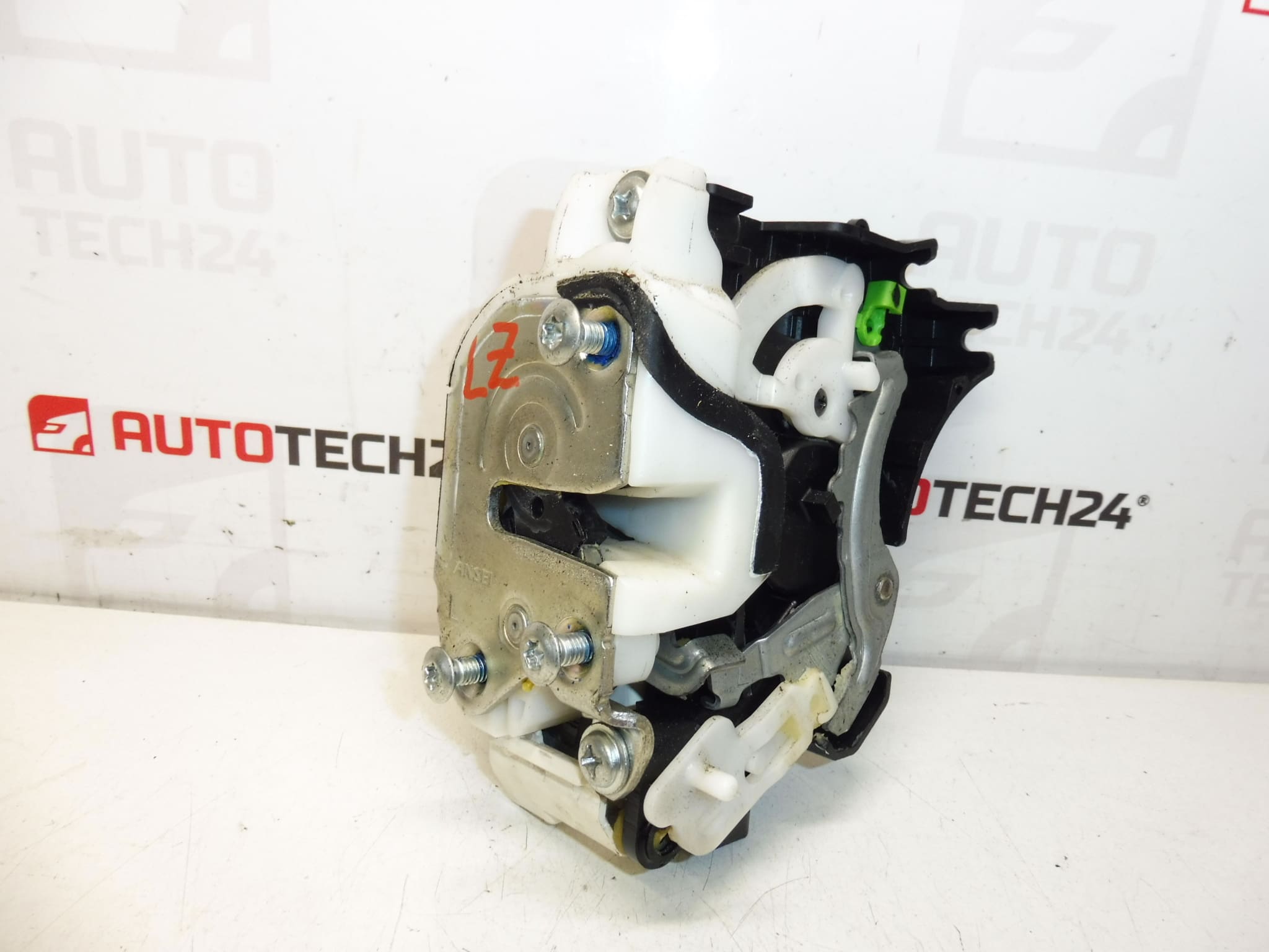 Vänster bakdörrlås Citroën C-Crosser Peugeot 4007 9137N0 - Bild 2