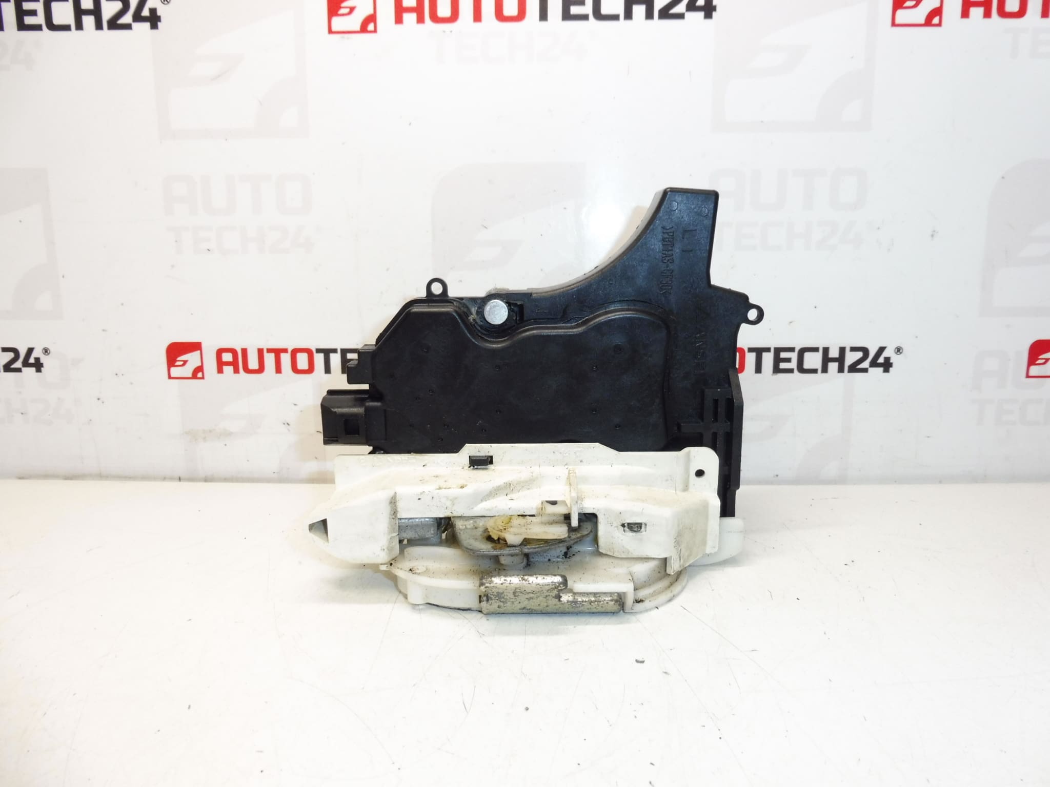 Vänster dörrlås Citroën C-Crosser Peugeot 4007 9135cc