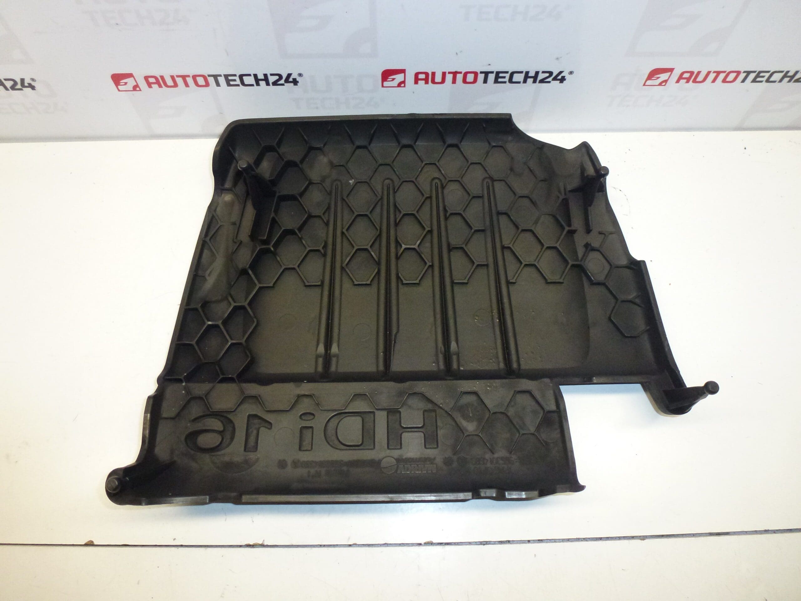 Motorkåpa 1.6 HDI Citroën 9659999980 0137E5