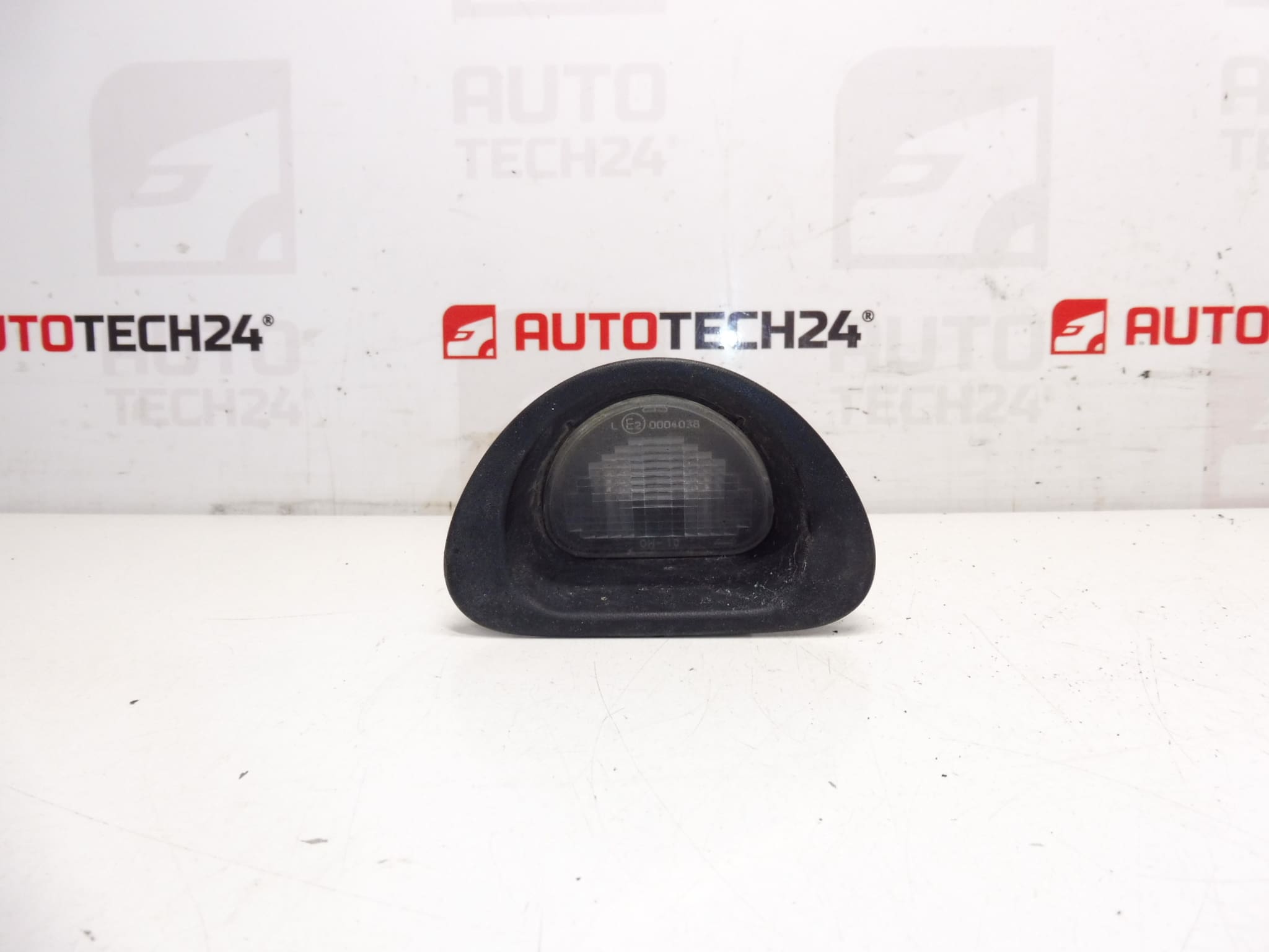 Belysning Citroën C1 Peugeot 107 81270-020 6340E2