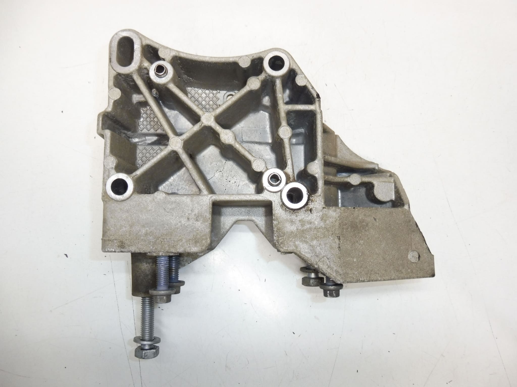 Generatorhållare Citroën Peugeot 9649103280 5706J2 - Bild 2