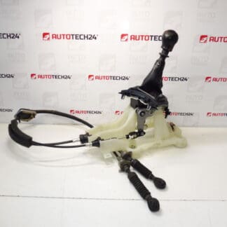 Kabelbilar med en uppsättning skiftande Citroën Peugeot 2400FS 2444G