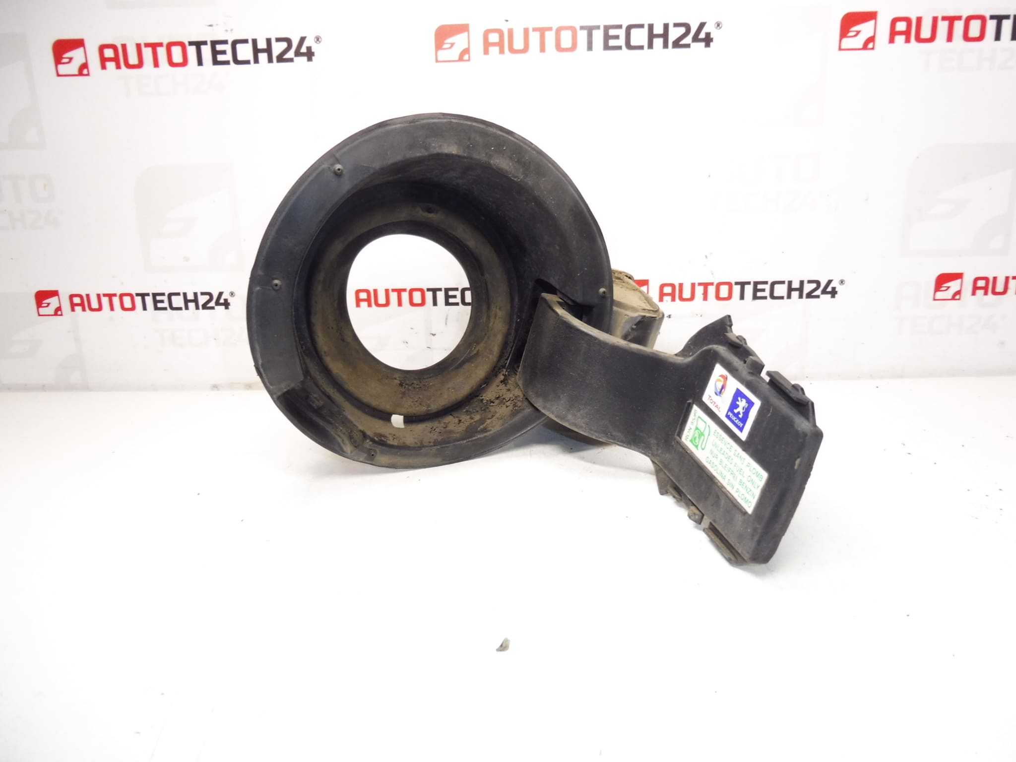 Tanklock Peugeot 308 1518C9