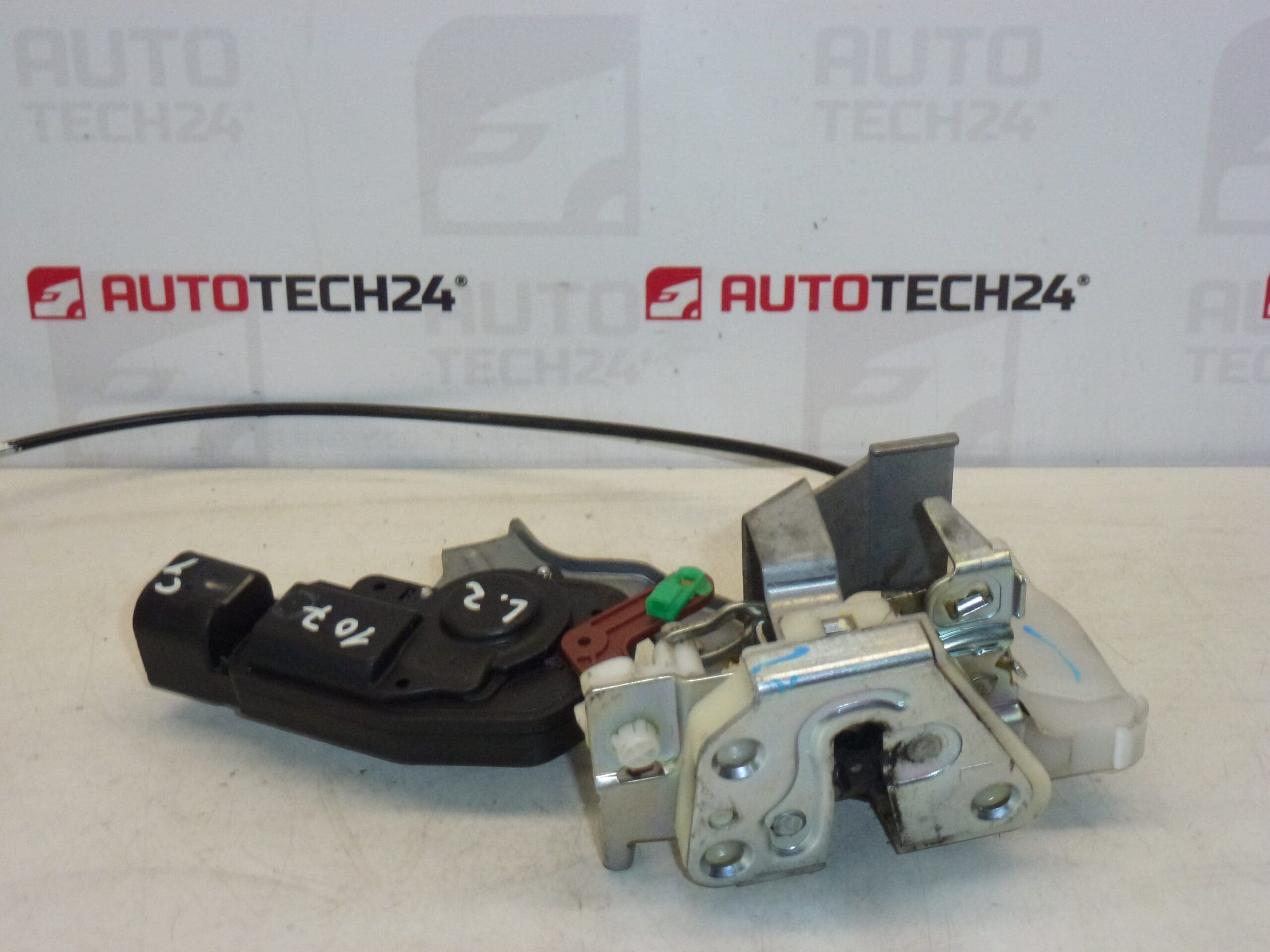 Vänster bakdörrlås Citroën C1 Peugeot 107 9137F4 - Bild 2