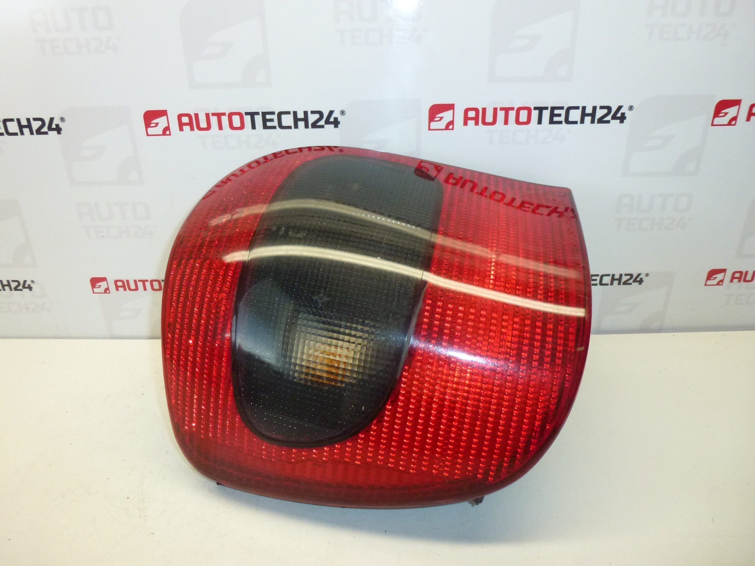 Vänster baklykta Citroën Xsara Kombi 6350J8