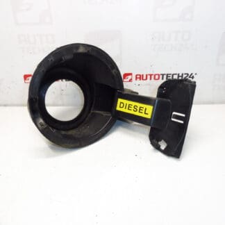 Bränsletankpåfyllningsrör Peugeot 3008 9682803280 1517E2