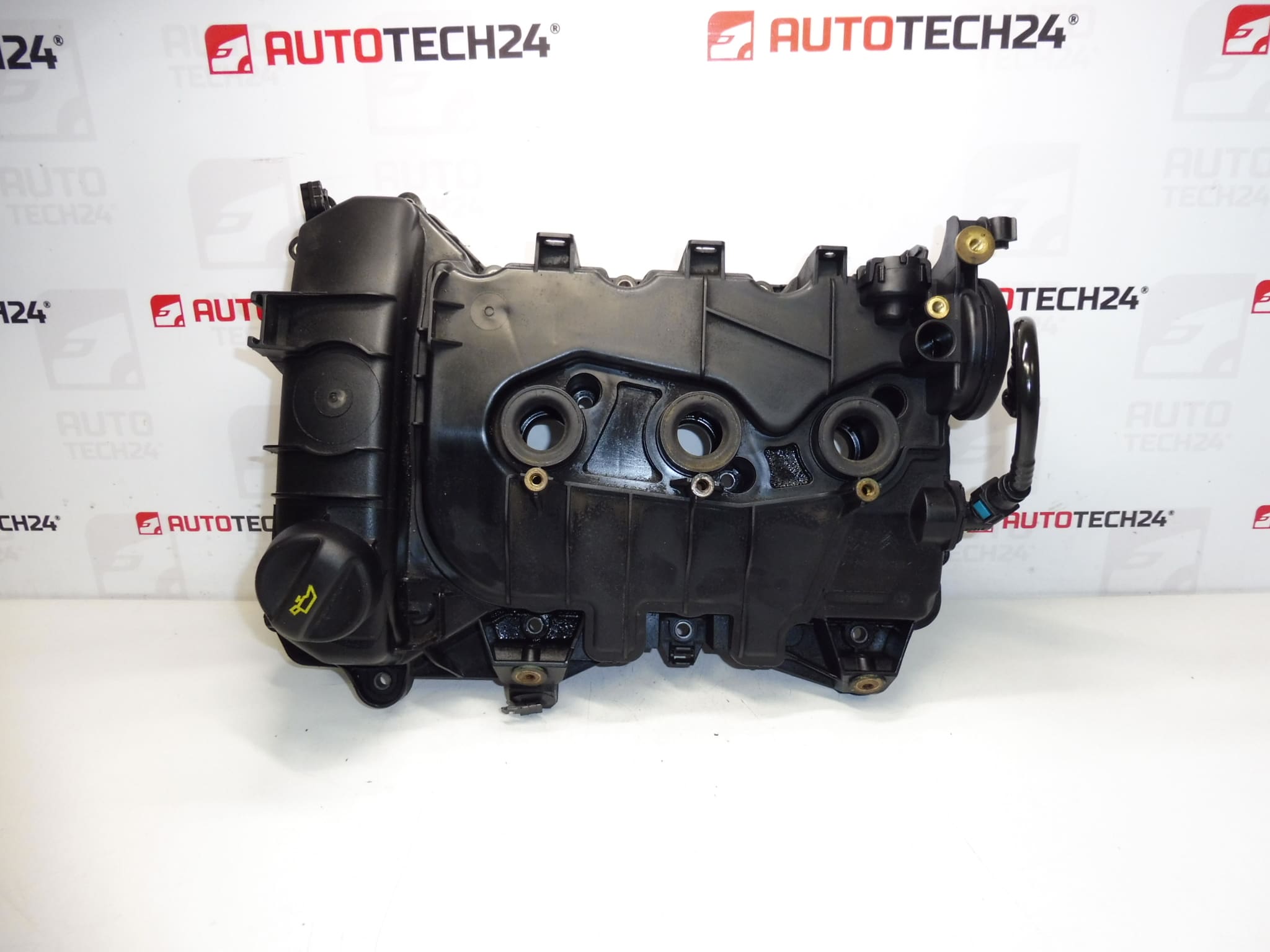 Cylinderhuvudkåpa 1.2 VTI PureTech 9811067580 9806820880