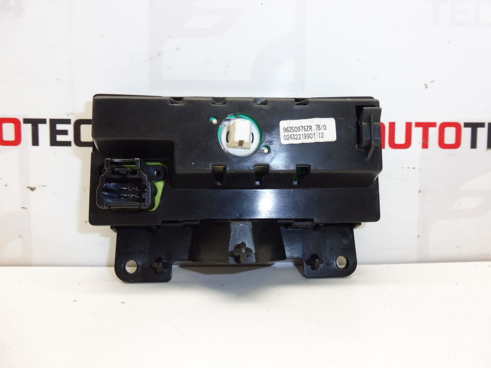 Display Citroen Peugeot 96250976ZR 6155N2 - Bild 2