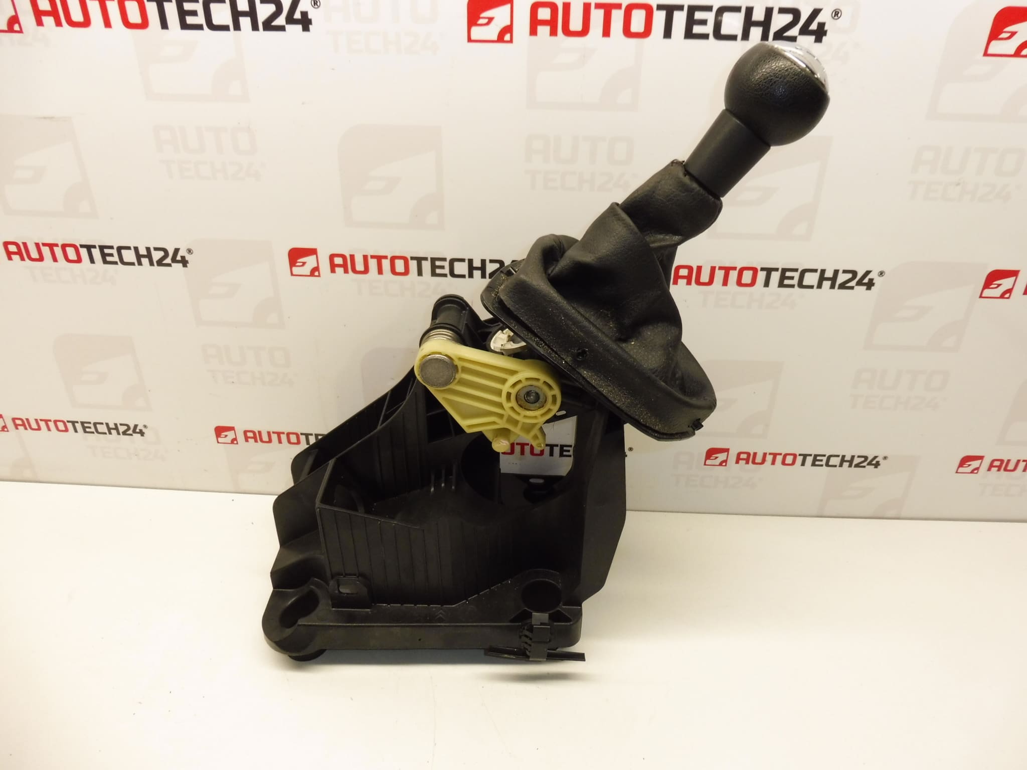 Peugeot 308 växel 9672042980 2400KK - Bild 2