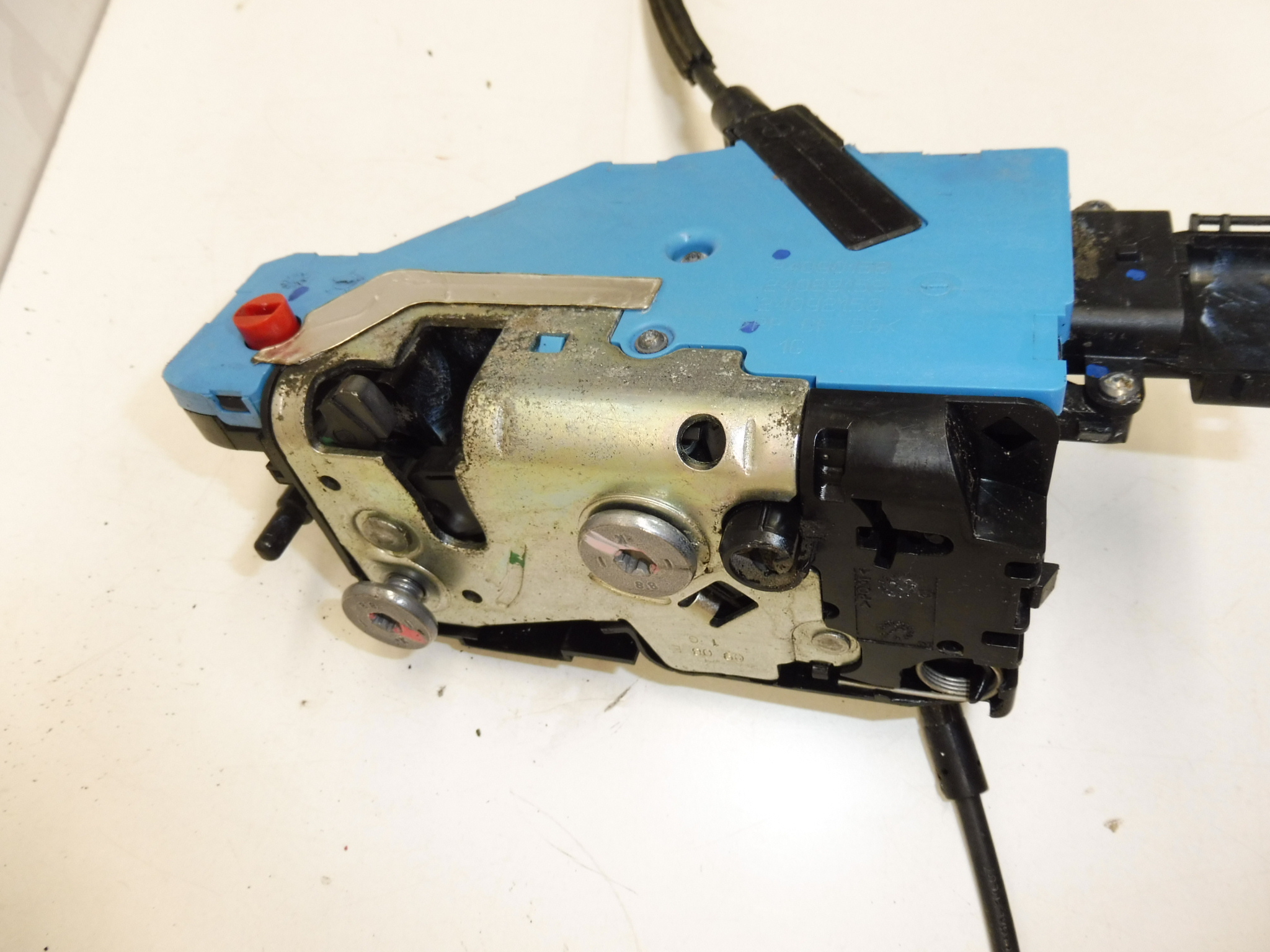 Vänster bakdörrlås Peugeot 207 24087816 24091816