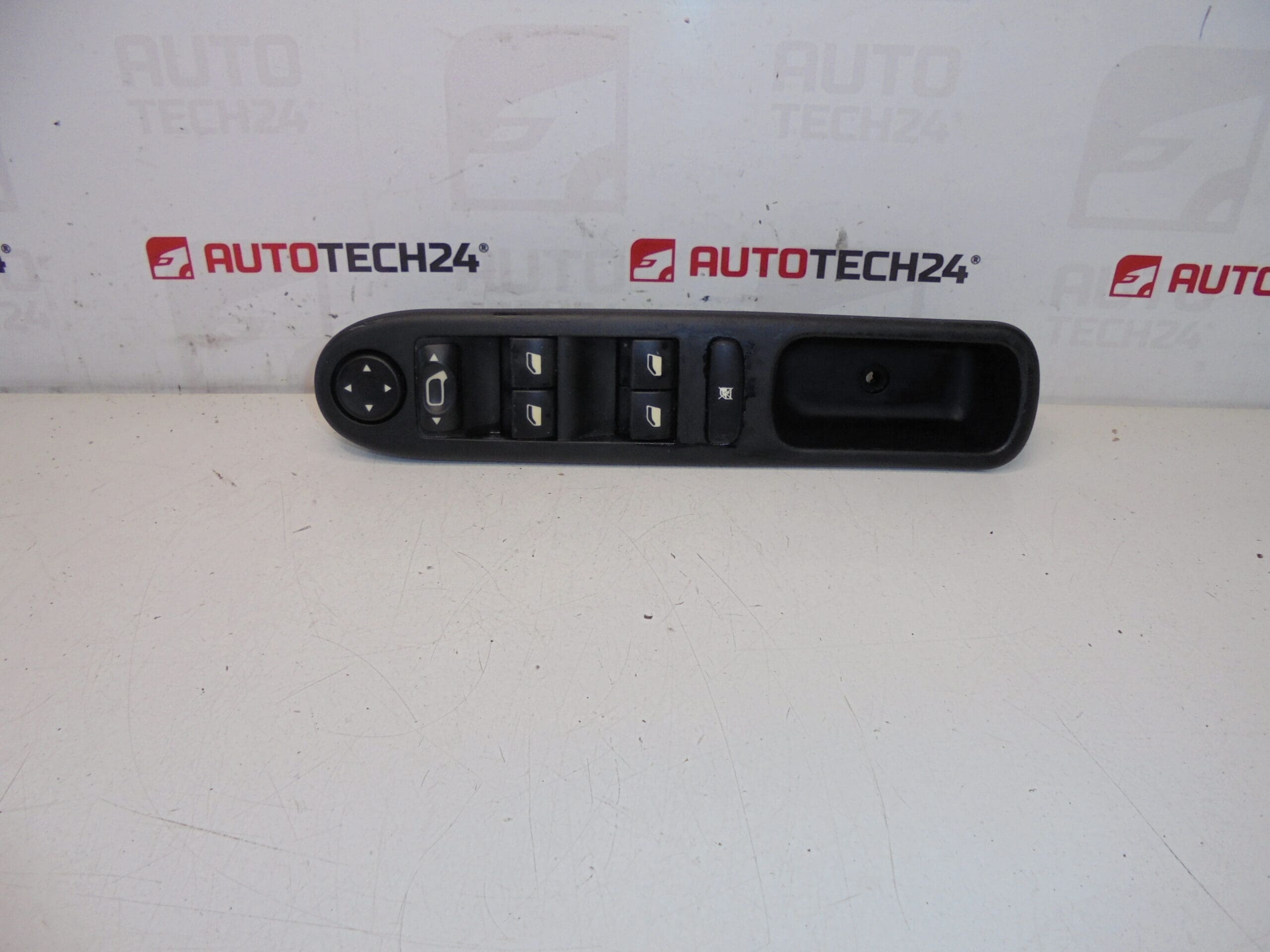 Fönsterkontroll Peugeot 307 96531124XT 6554KT