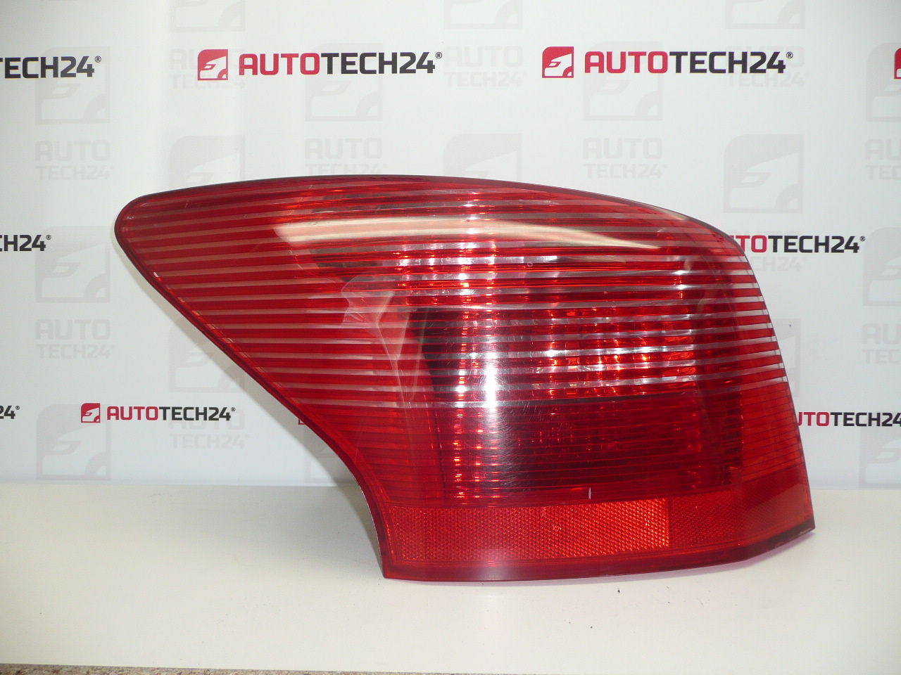 Vänster bakre lampa Peugeot 407 SW 9641948780 6350T3