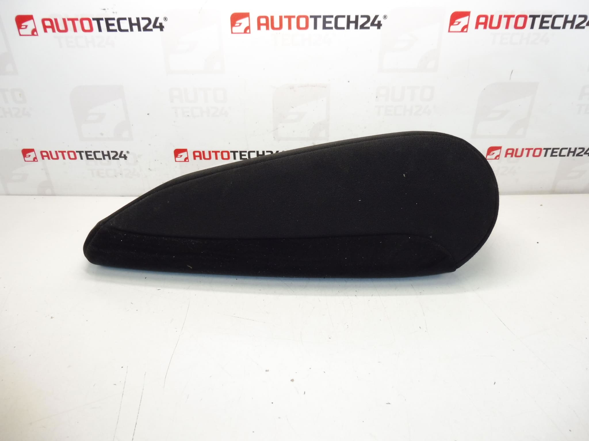 Förararmstöd Citroën C4 Picasso 8830PY