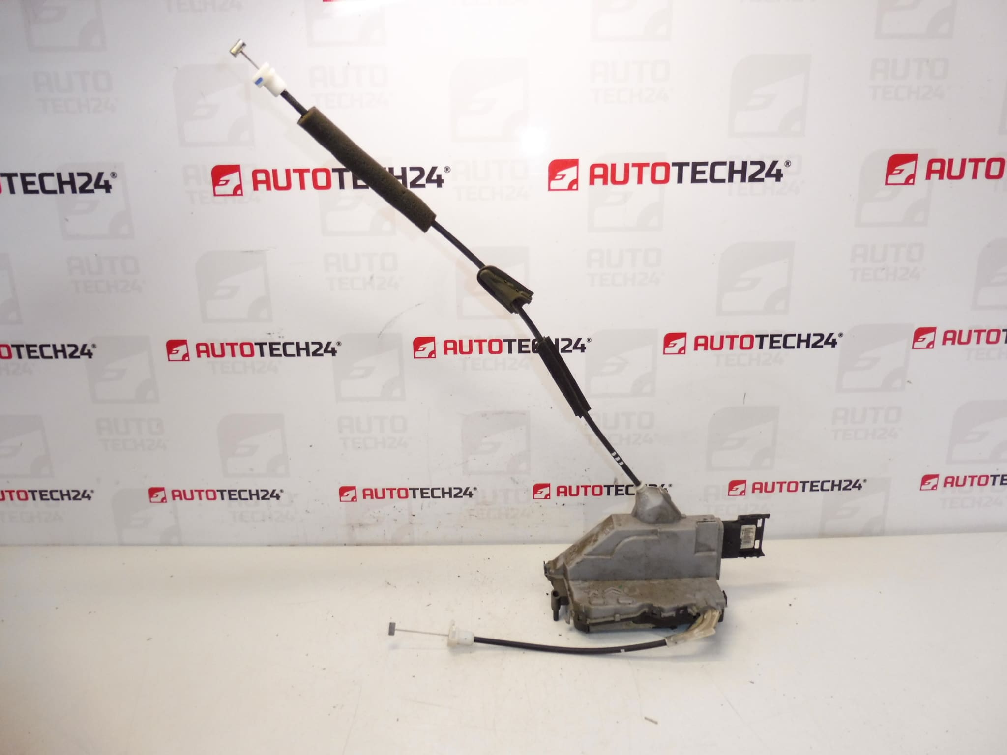 Höger bakdörrlås Citroën C3 II A51 9800625180