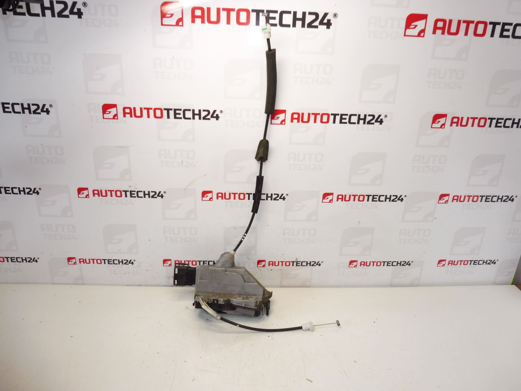 Vänster bakdörrlås Citroën C3 II A51 9800625080