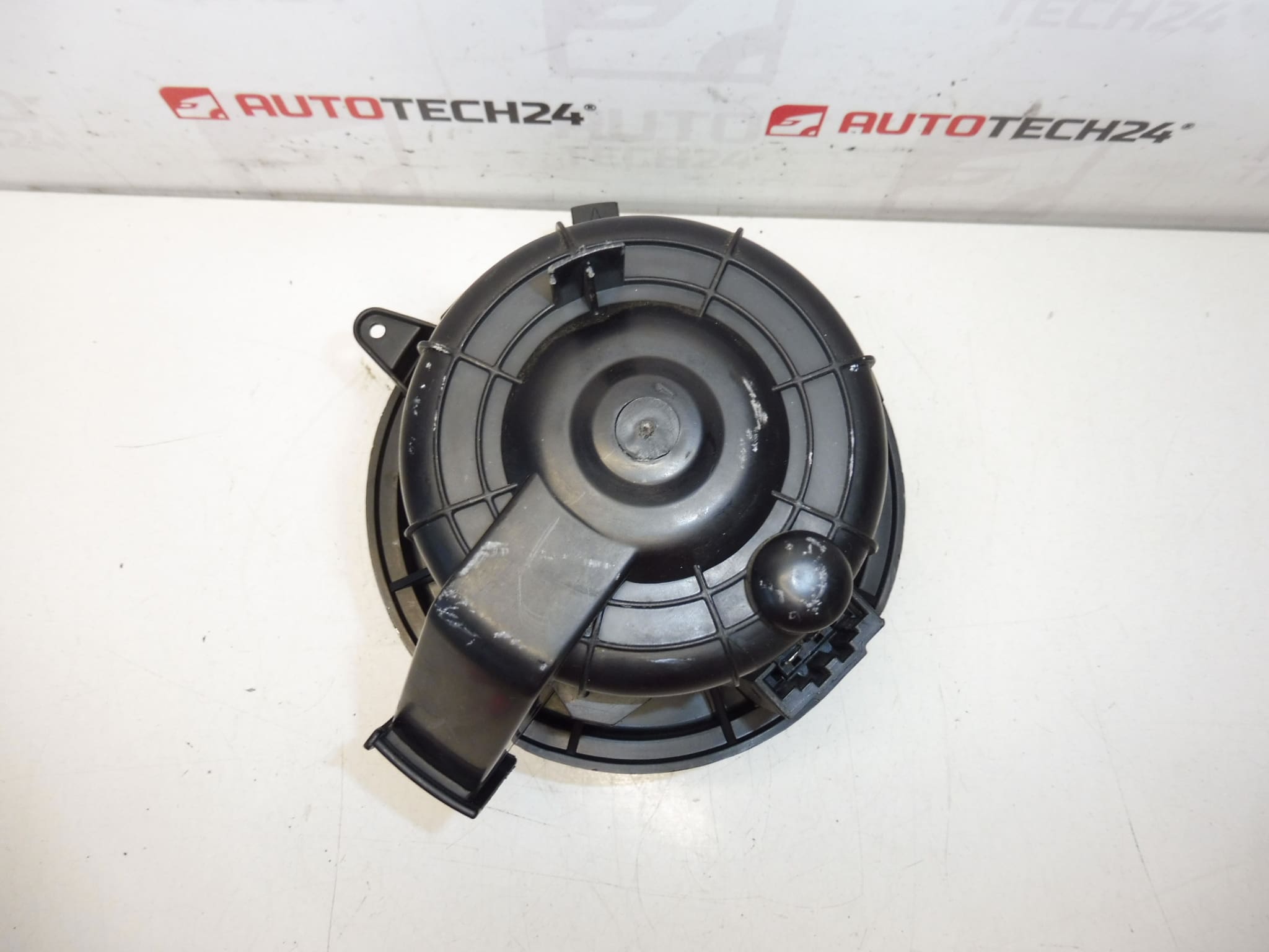 Värmefläkt Valeo Citroën Peugeot T4190001 6441CR - Bild 2