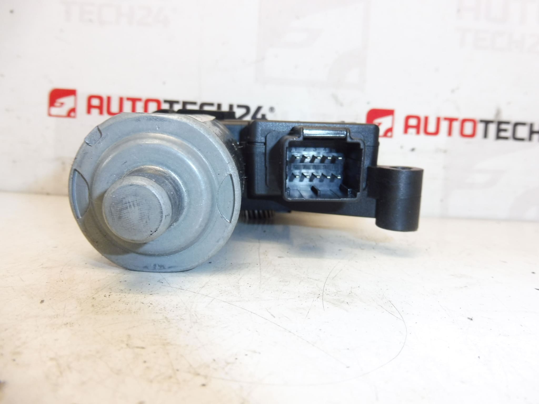 Elmotor Bosch Citroen C4 Picasso 0390200072 8401NC - Bild 2