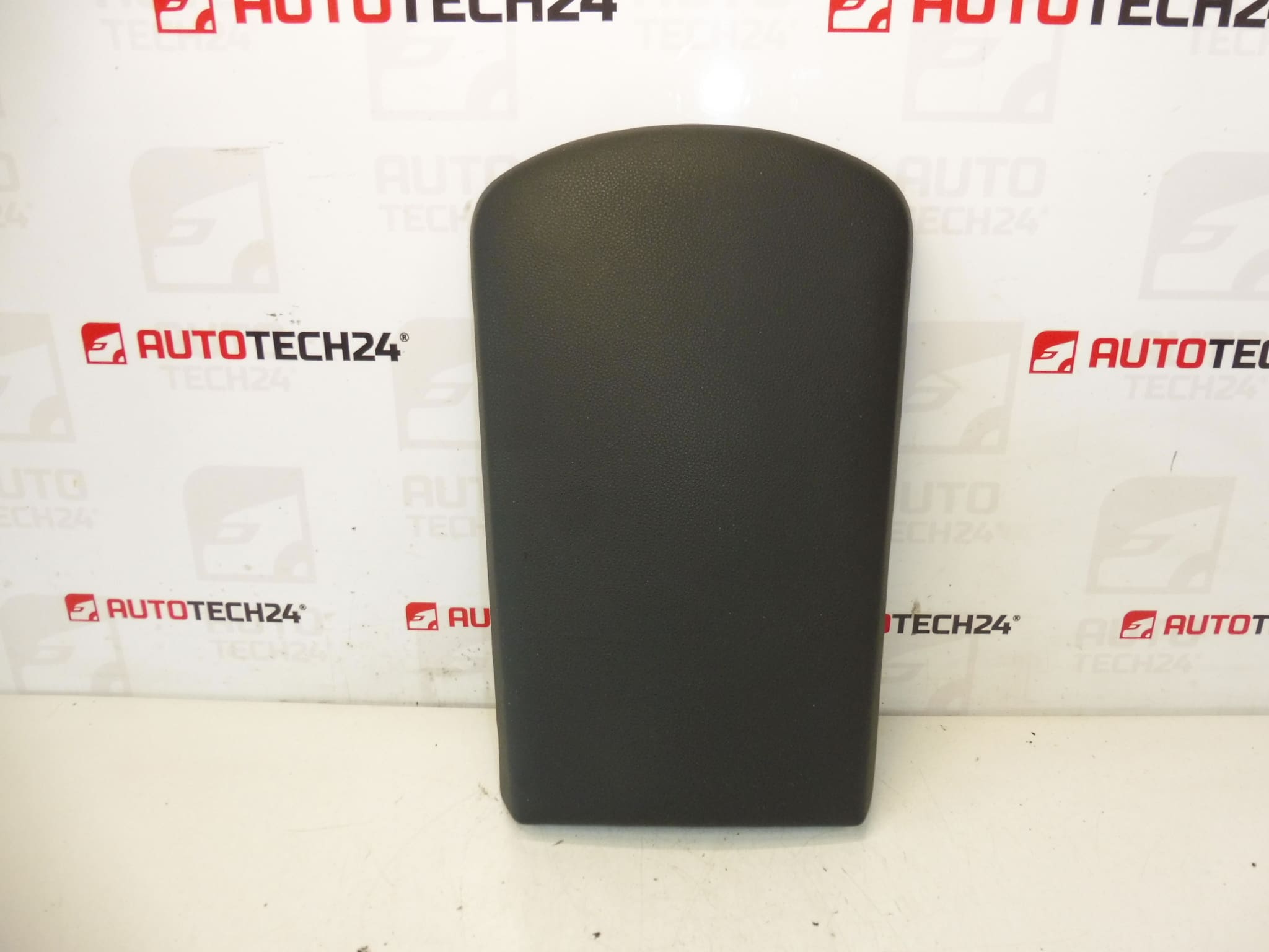 Peugeot 3008 5008 Armstödsklädsel 9686610877 7591S9