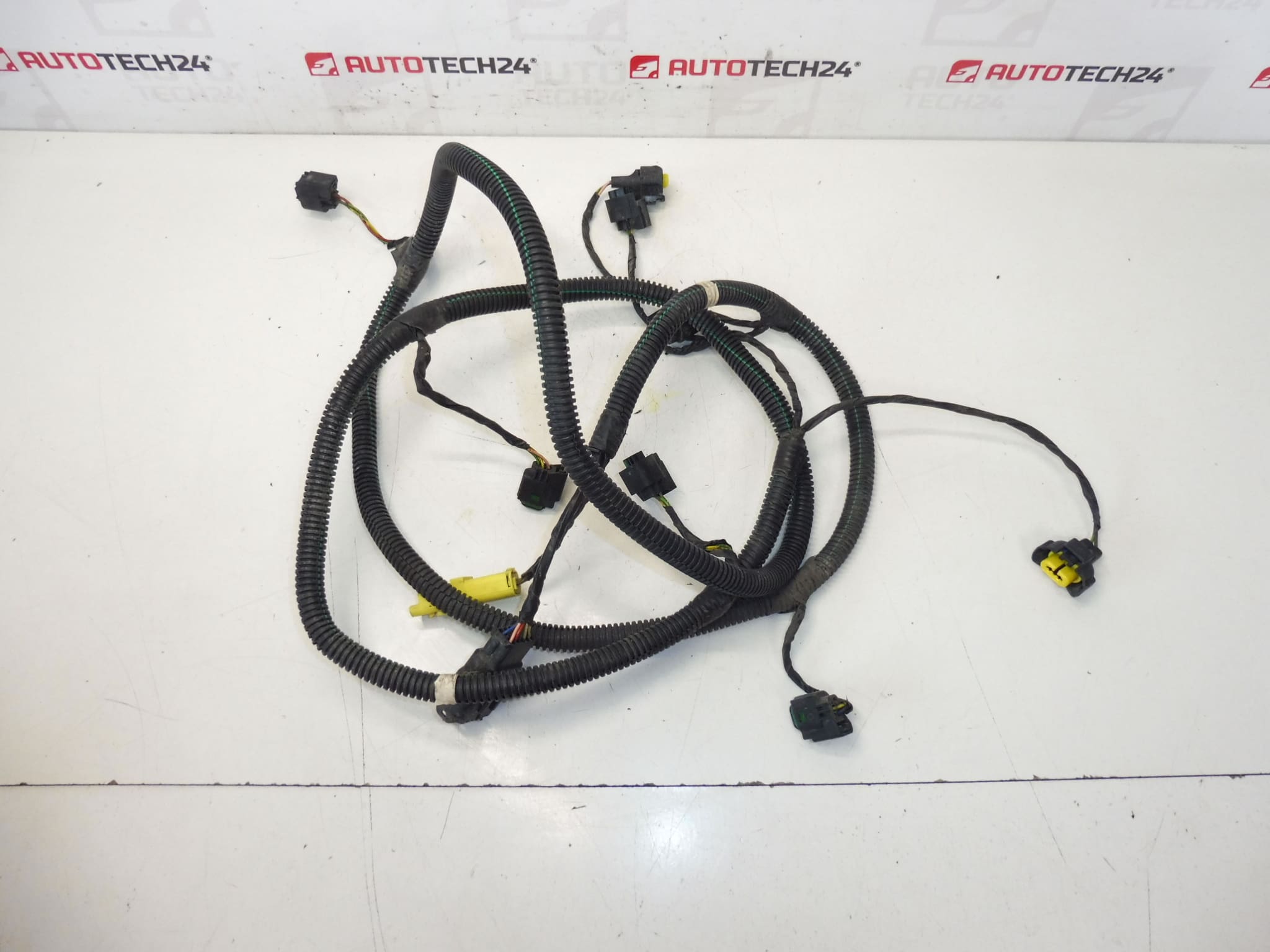 Citroen C4 Picasso främre dimljus och sensorsele 9663255080 6575Y2