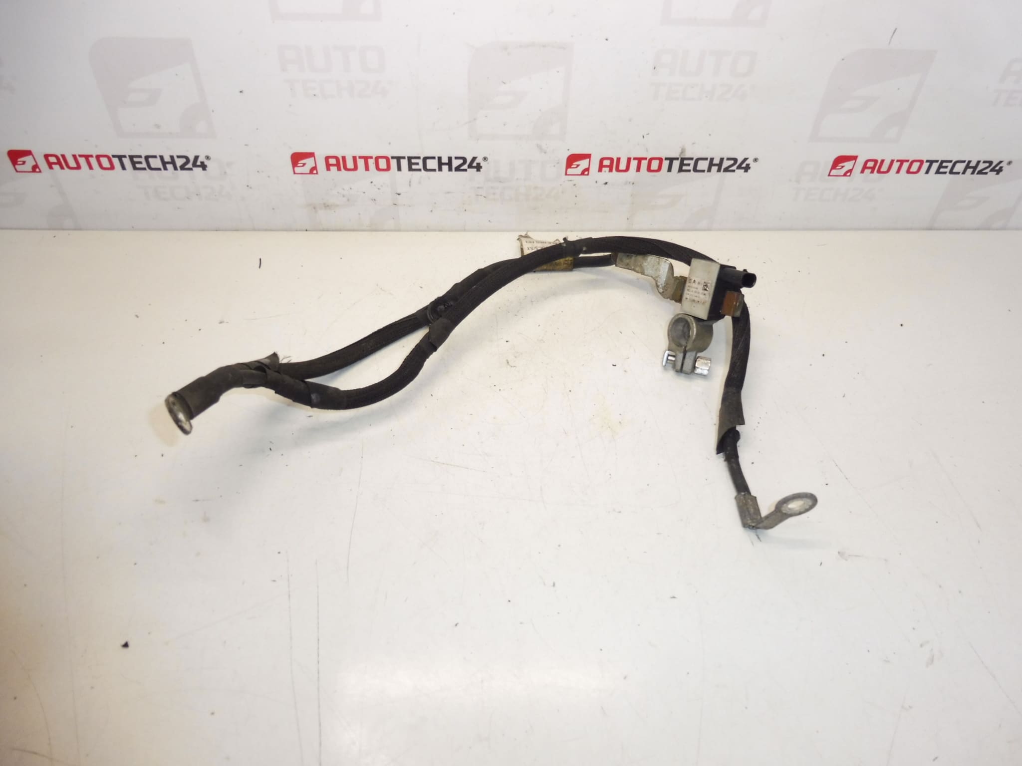 Peugeot motor negativ sele 9803673280 9678116380 5638WH