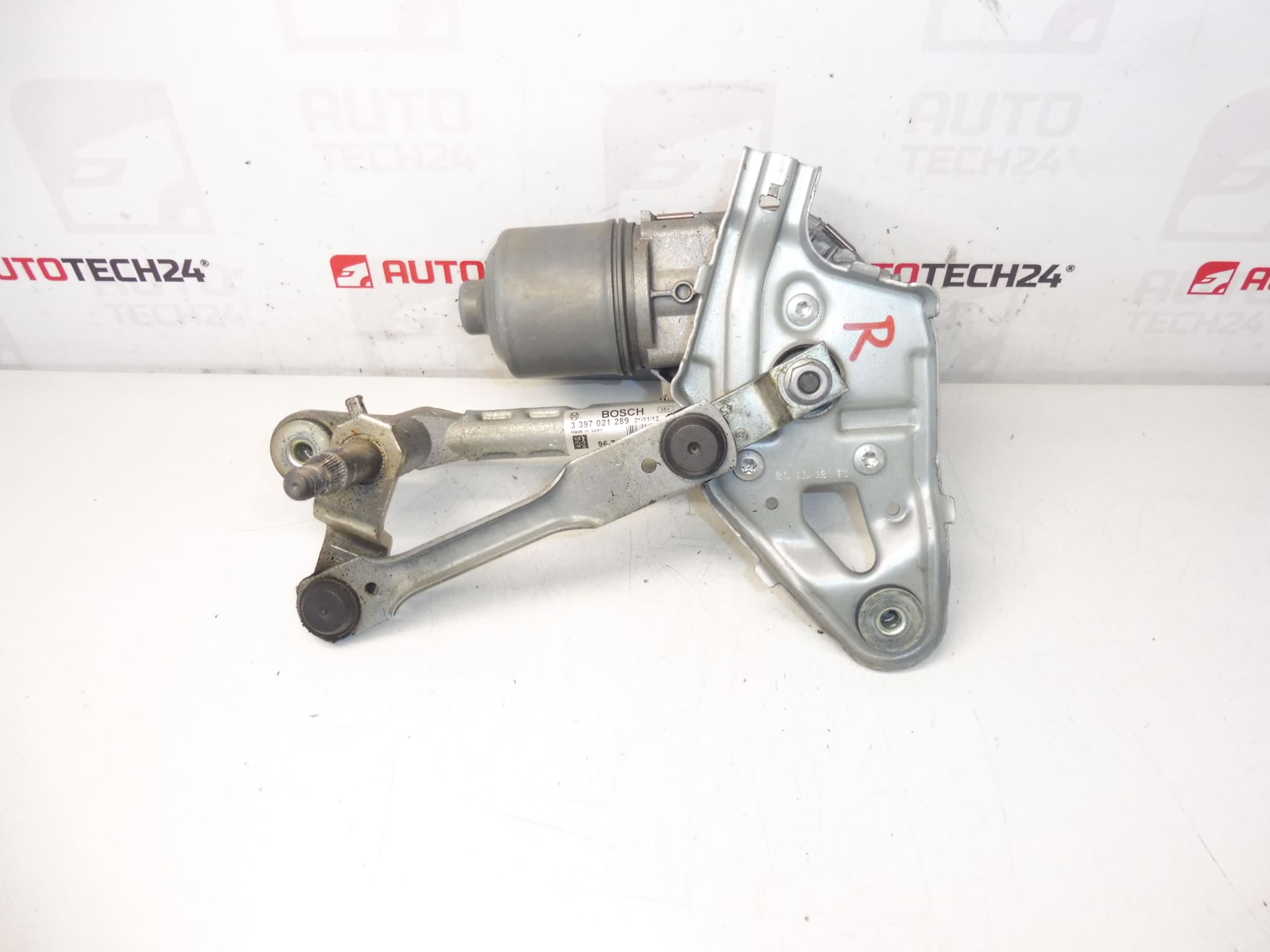 Torkarmotor höger främre Peugeot 3008 5008 9671062380 6405PX 6405PA